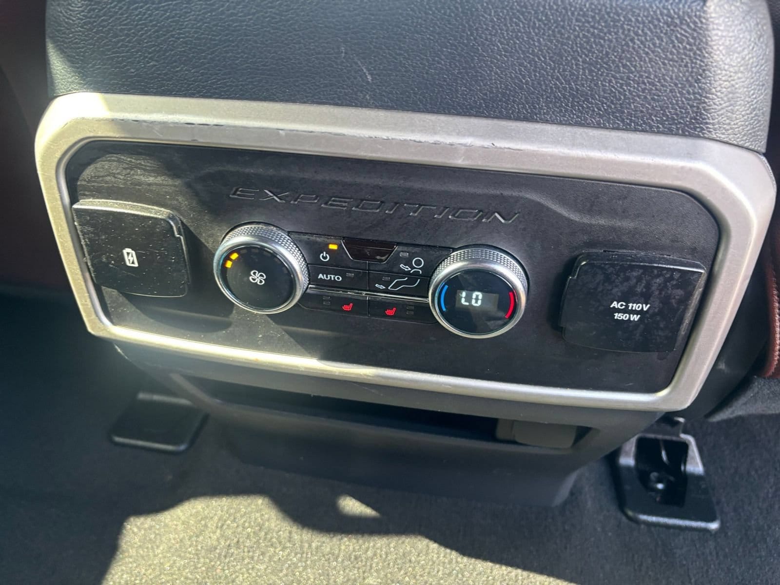 Thumbnail: 2024 Ford Expedition - 21