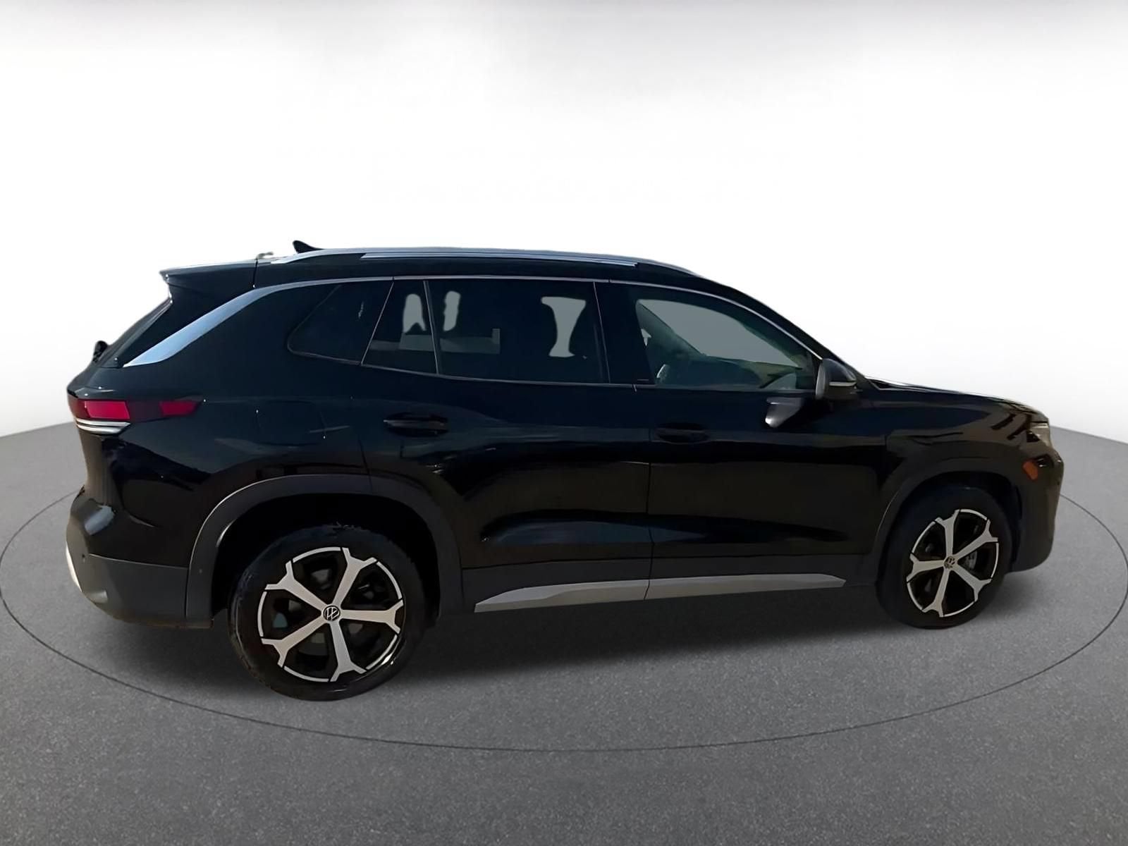 Thumbnail: 2026 Volkswagen Tiguan - 15