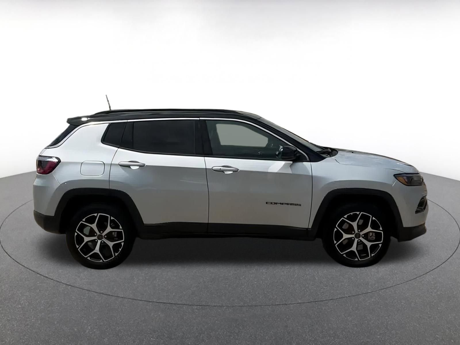 2025 Jeep Compass Limited 13