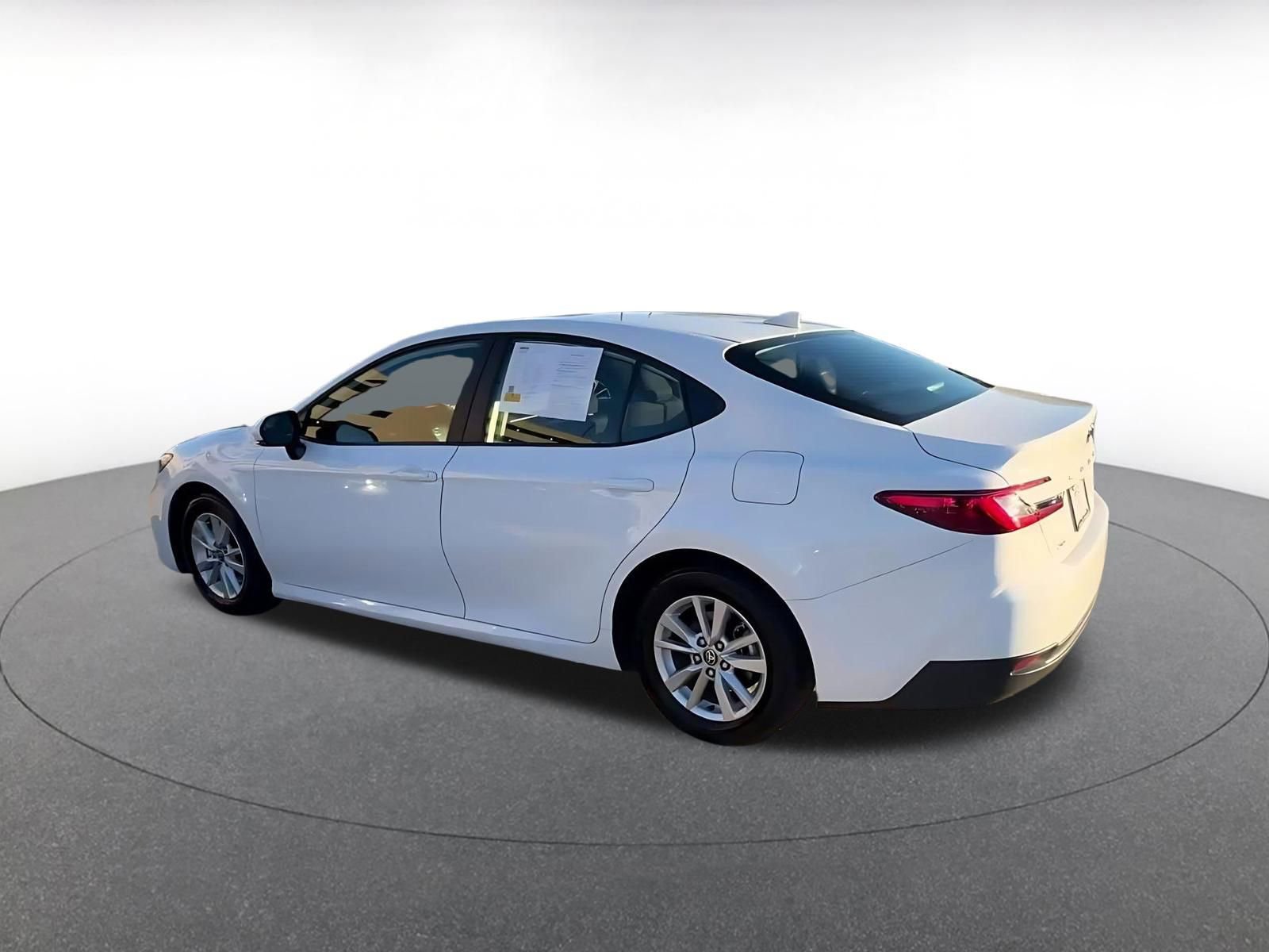 Thumbnail: 2025 Toyota Camry - 10