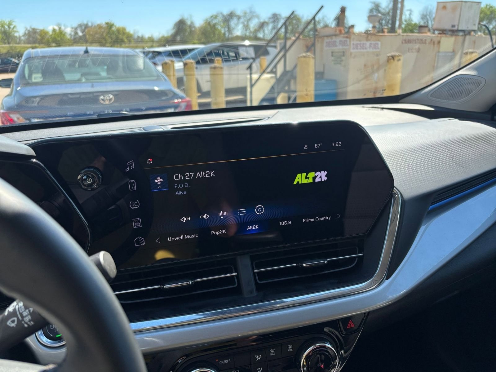 Thumbnail: 2025 Chevrolet Trax - 20