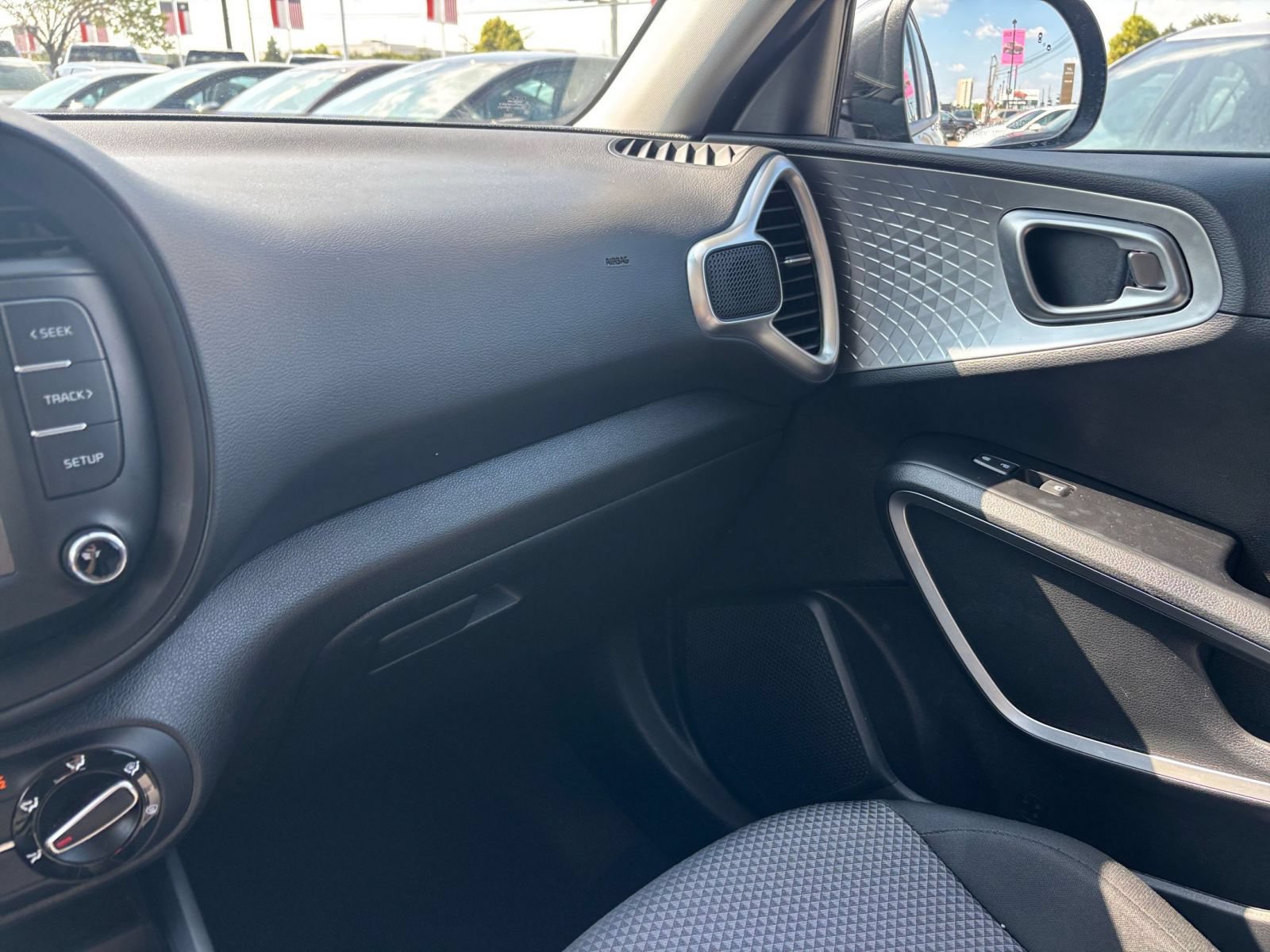 Thumbnail: 2025 Kia Soul - 32