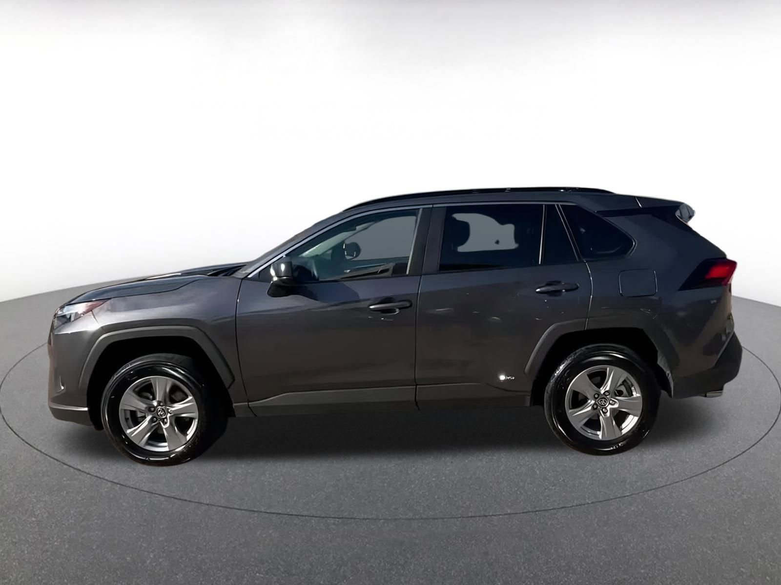 Thumbnail: 2025 Toyota RAV4 - 10