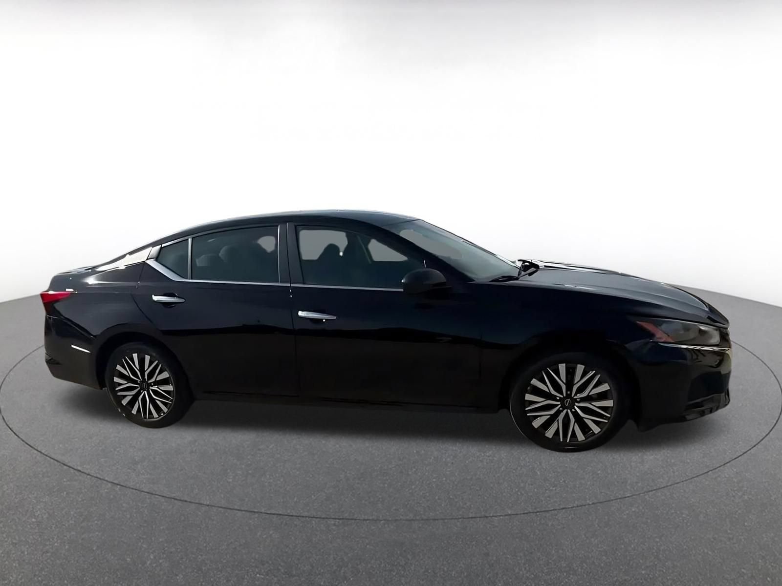 Thumbnail: 2024 Nissan Altima - 15