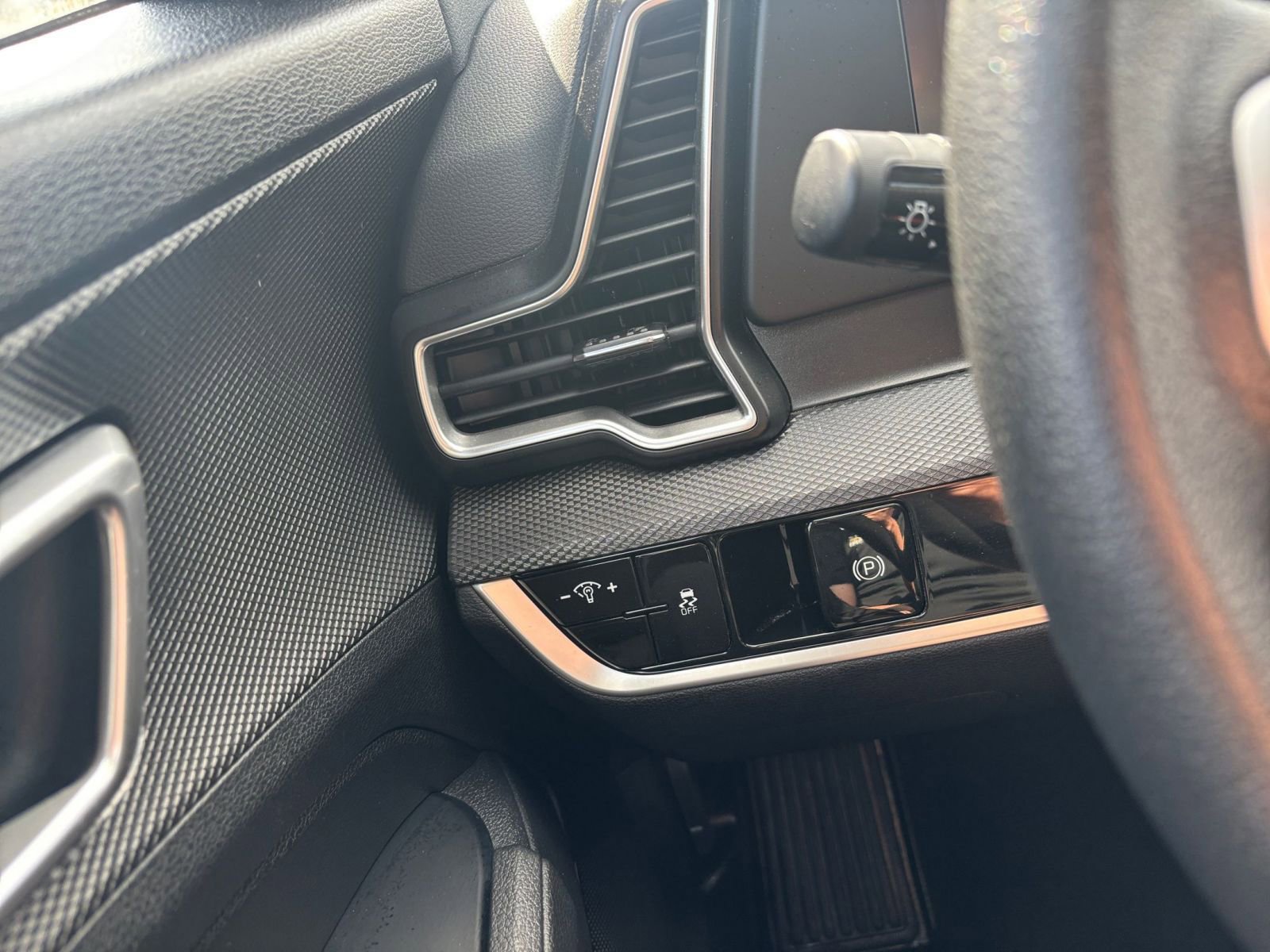 Thumbnail: 2025 Kia Sportage - 32