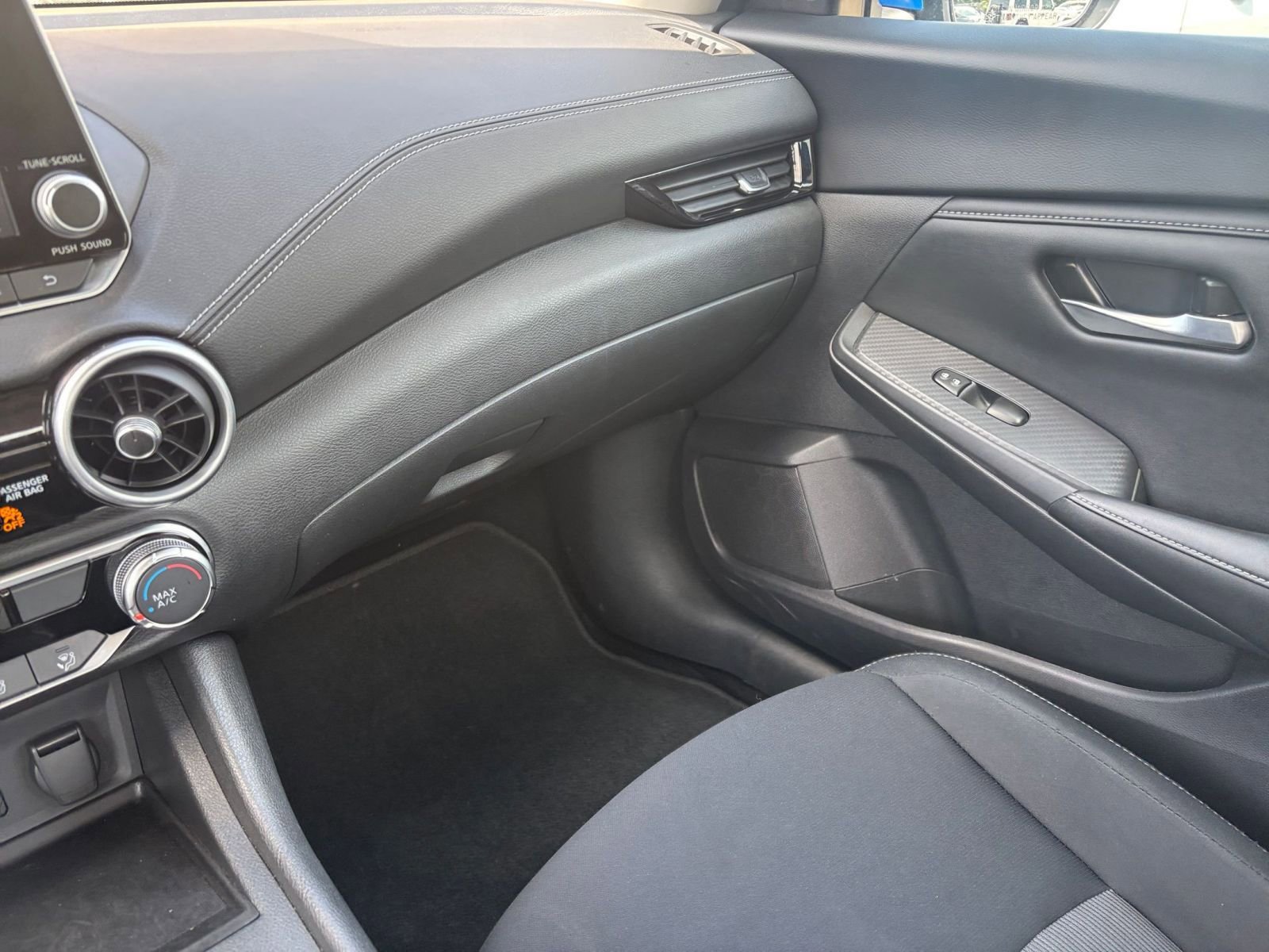 Thumbnail: 2025 Nissan Sentra - 33