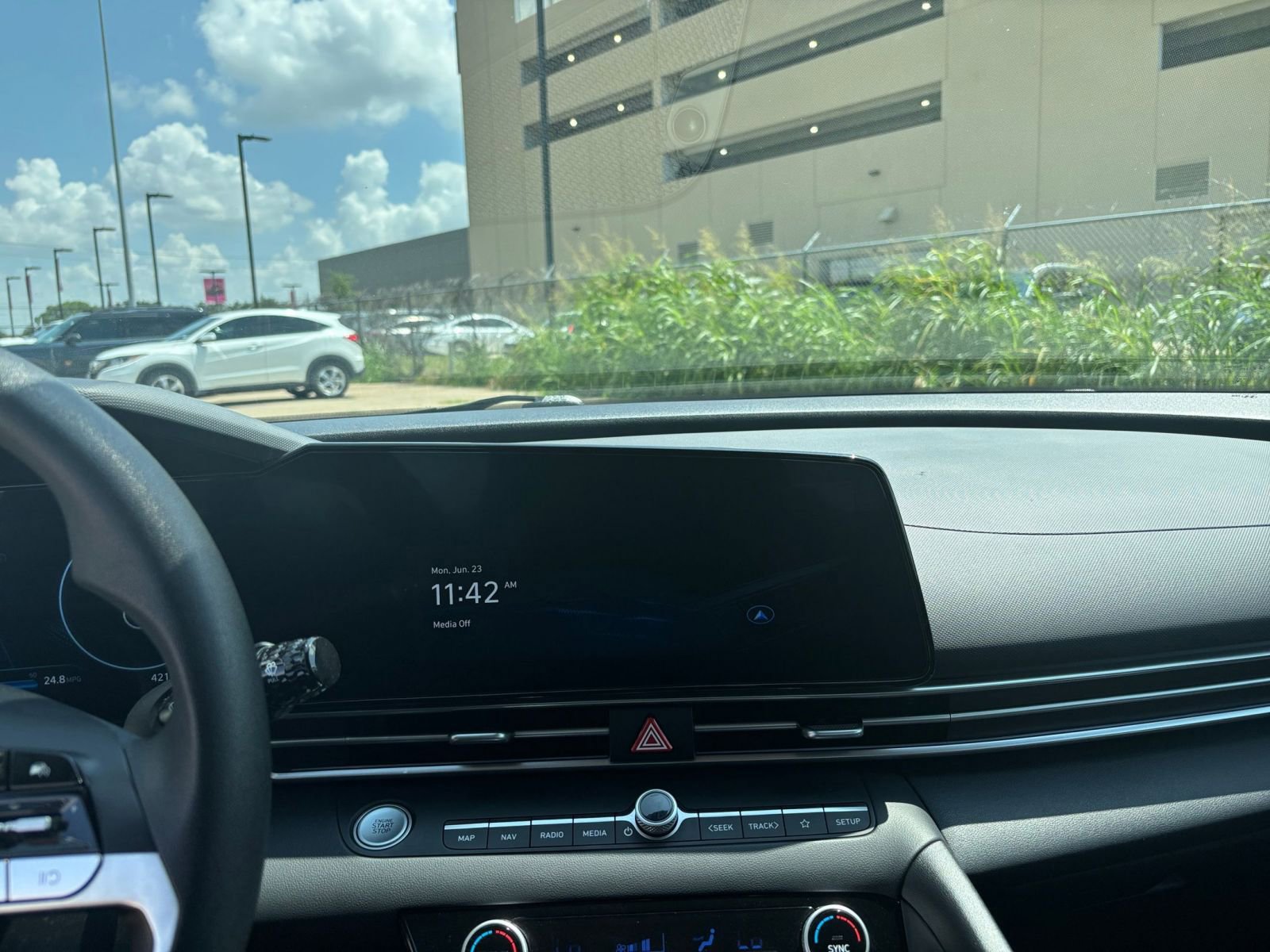 Thumbnail: 2024 Hyundai Elantra - 15