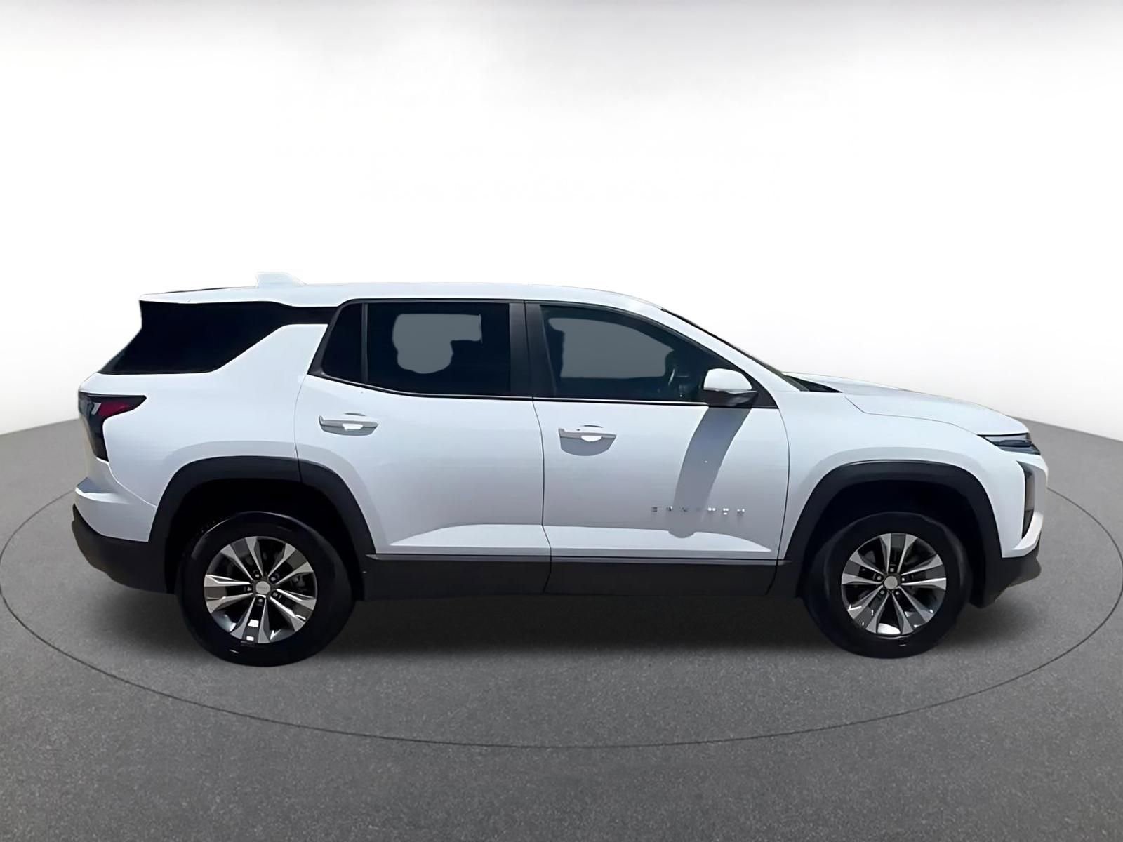 Thumbnail: 2025 Chevrolet Equinox - 16