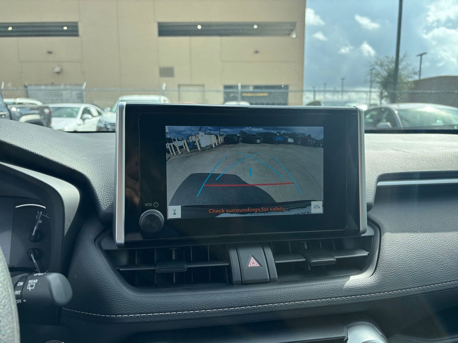 Thumbnail: 2025 Toyota RAV4 - 23