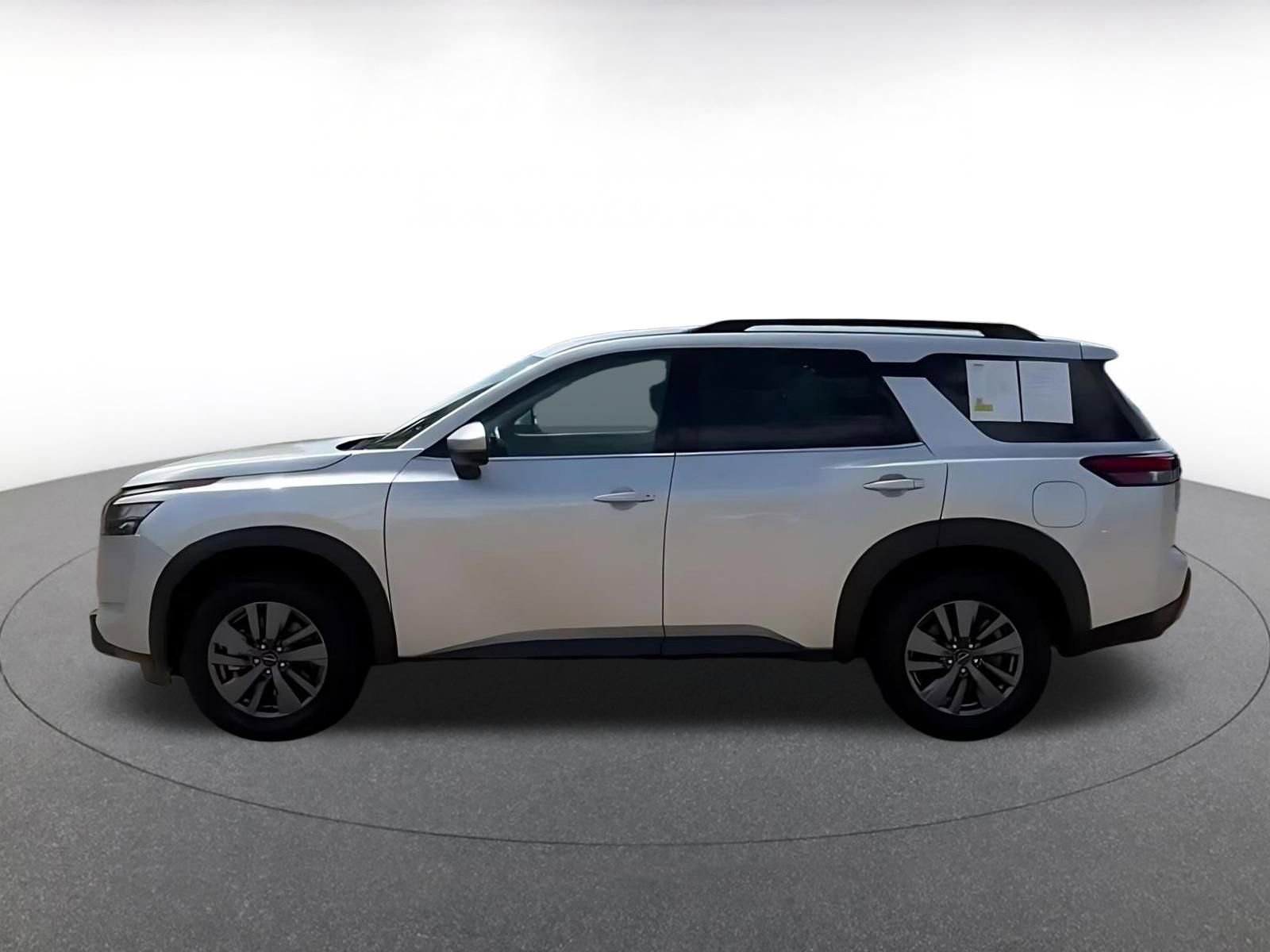 Thumbnail: 2025 Nissan Pathfinder - 9