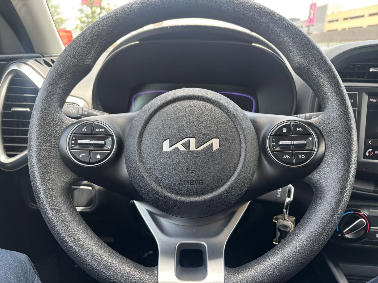 Thumbnail: 2025 Kia Soul - 25