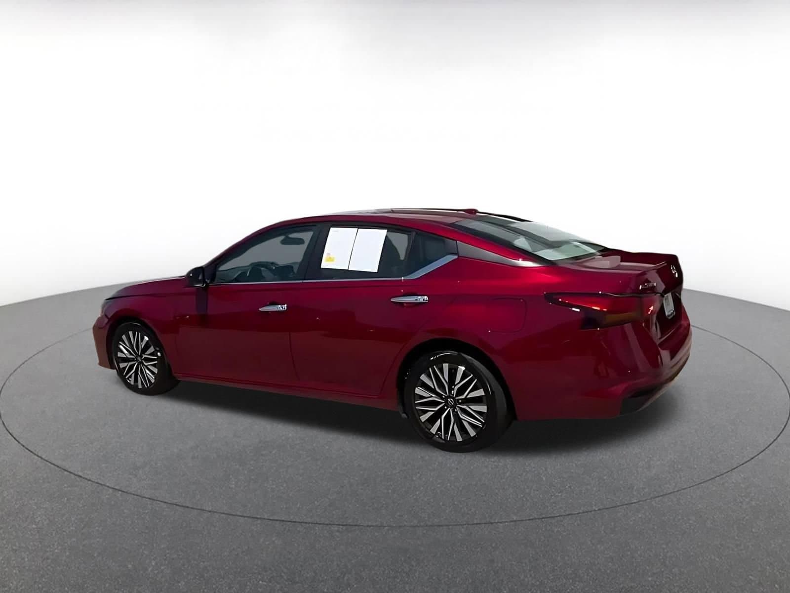 Thumbnail: 2025 Nissan Altima - 4