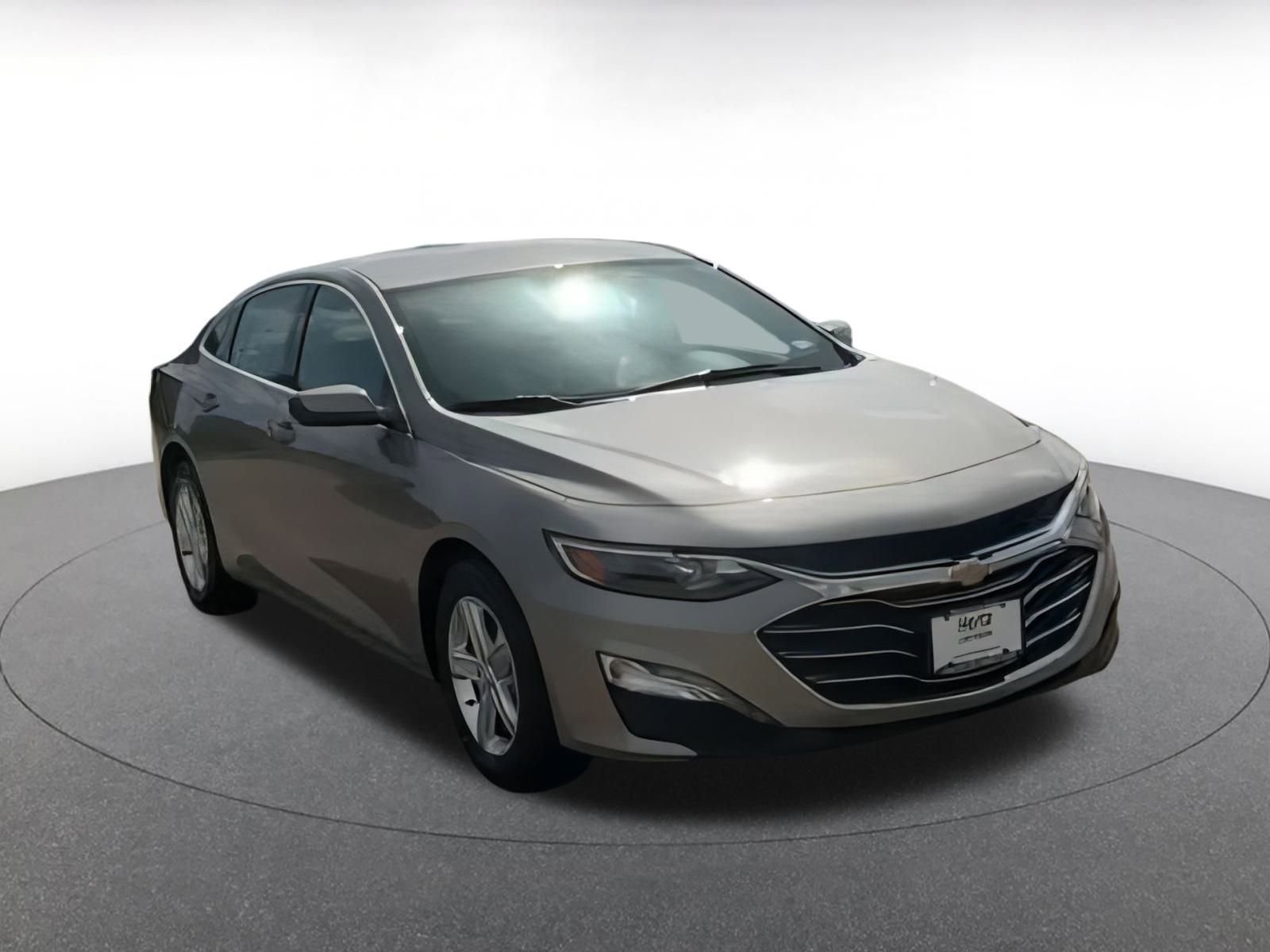 Thumbnail: 2024 Chevrolet Malibu - 12