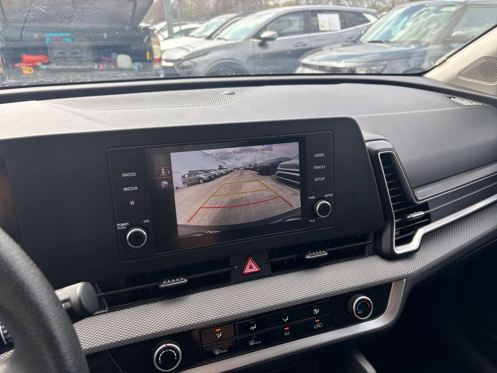 Thumbnail: 2025 Kia Sportage - 23