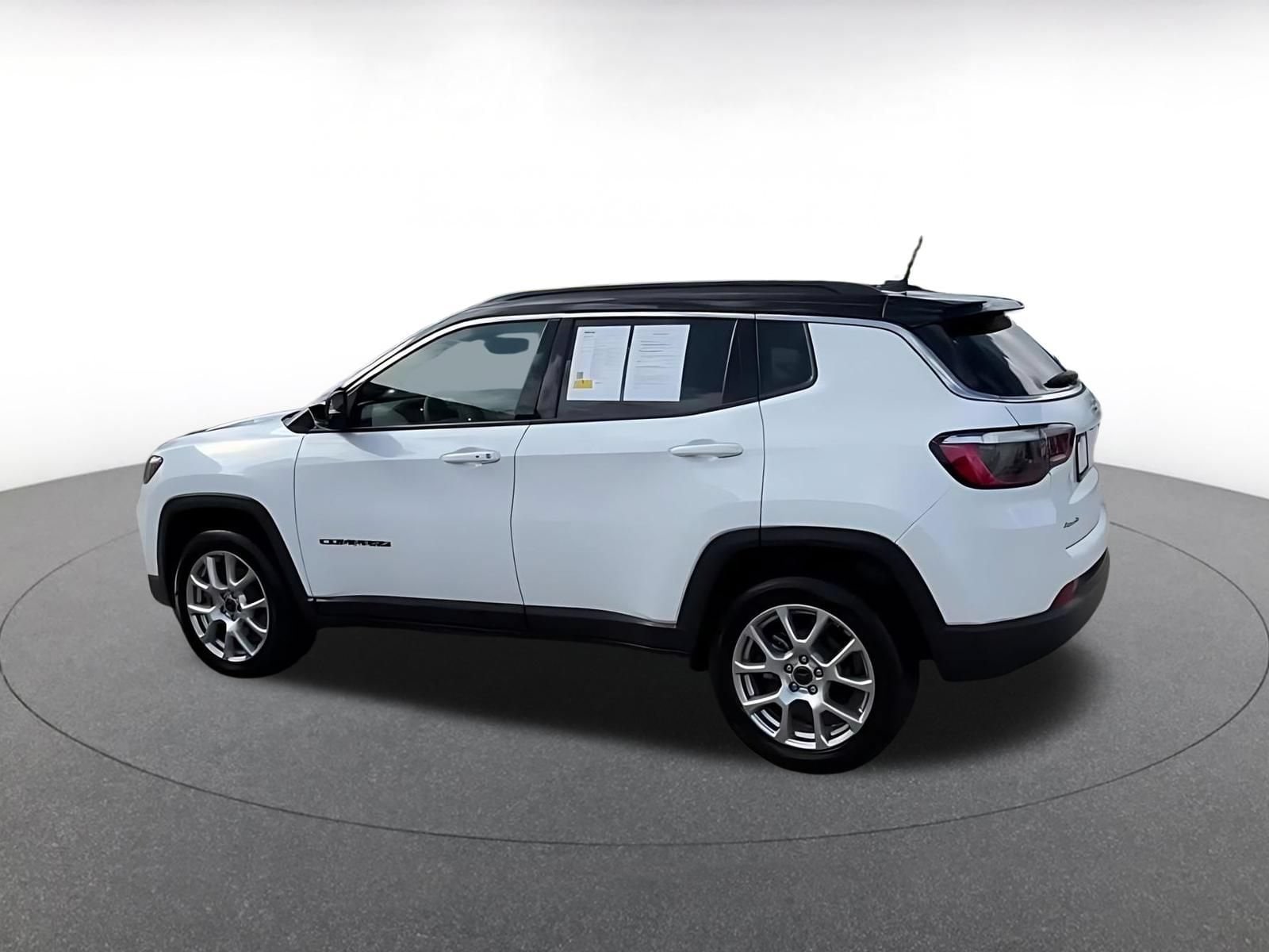 Thumbnail: 2025 Jeep Compass - 10