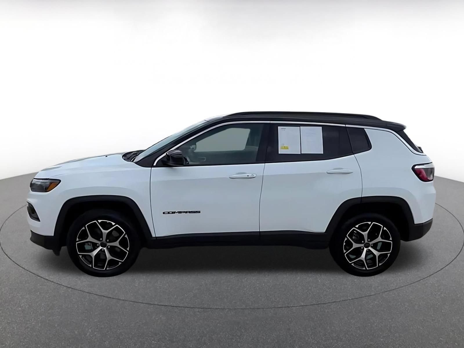 Thumbnail: 2025 Jeep Compass - 9