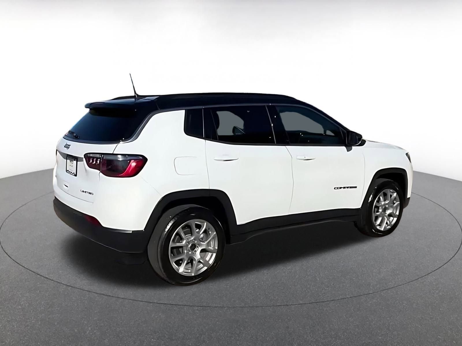 Thumbnail: 2025 Jeep Compass - 11