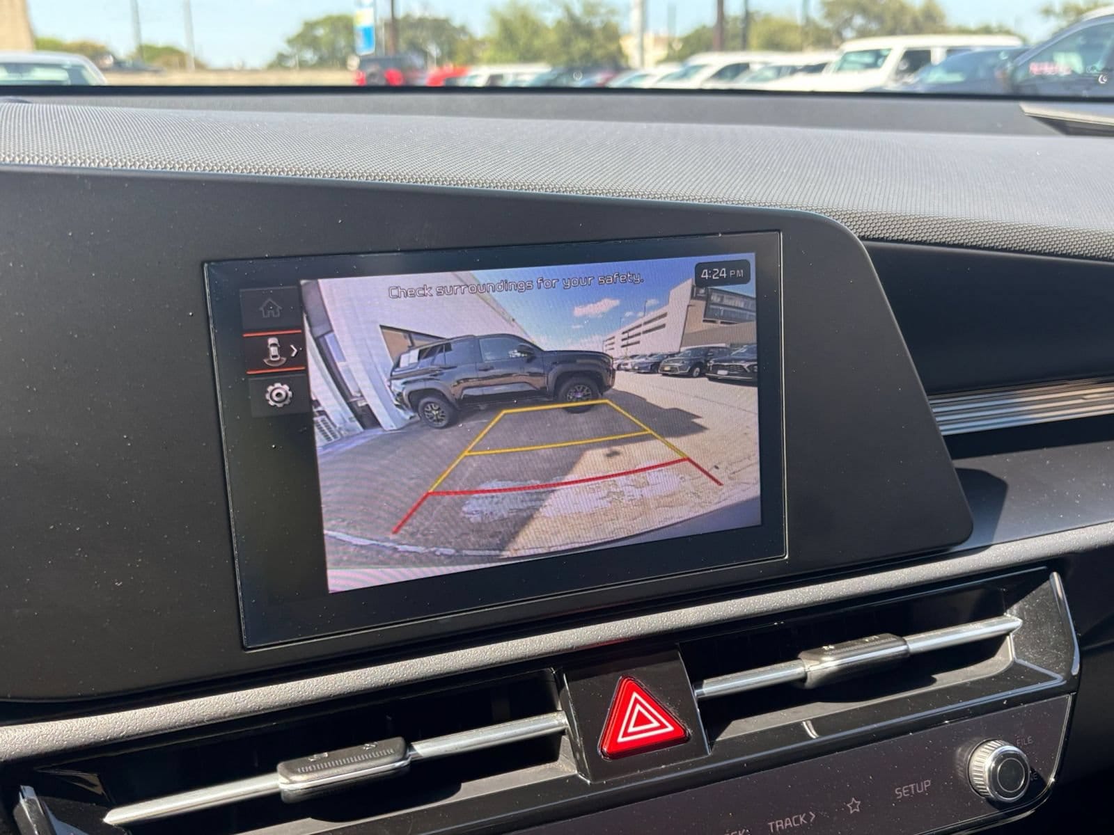 Thumbnail: 2026 Kia Niro - 22