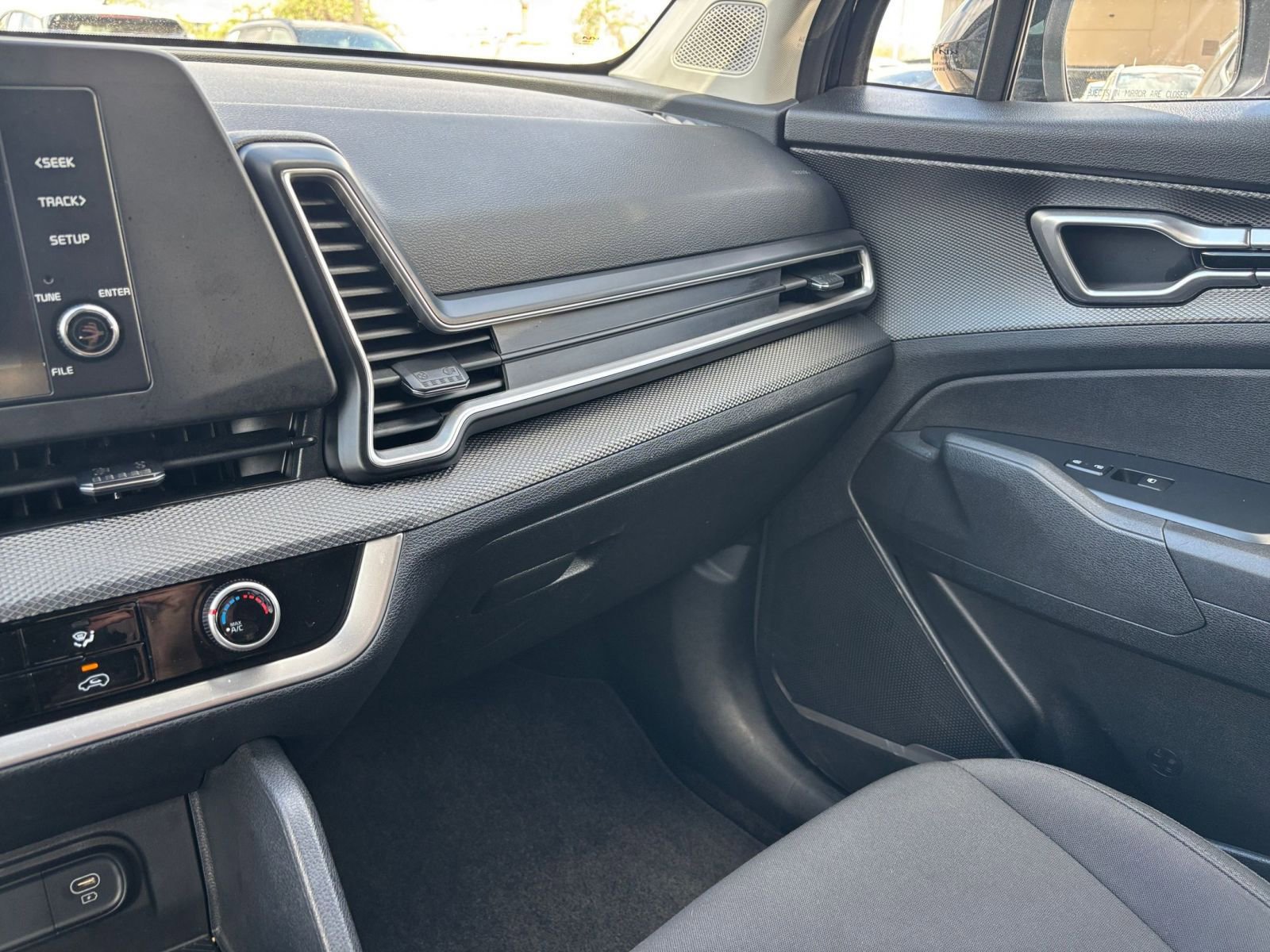 Thumbnail: 2025 Kia Sportage - 34