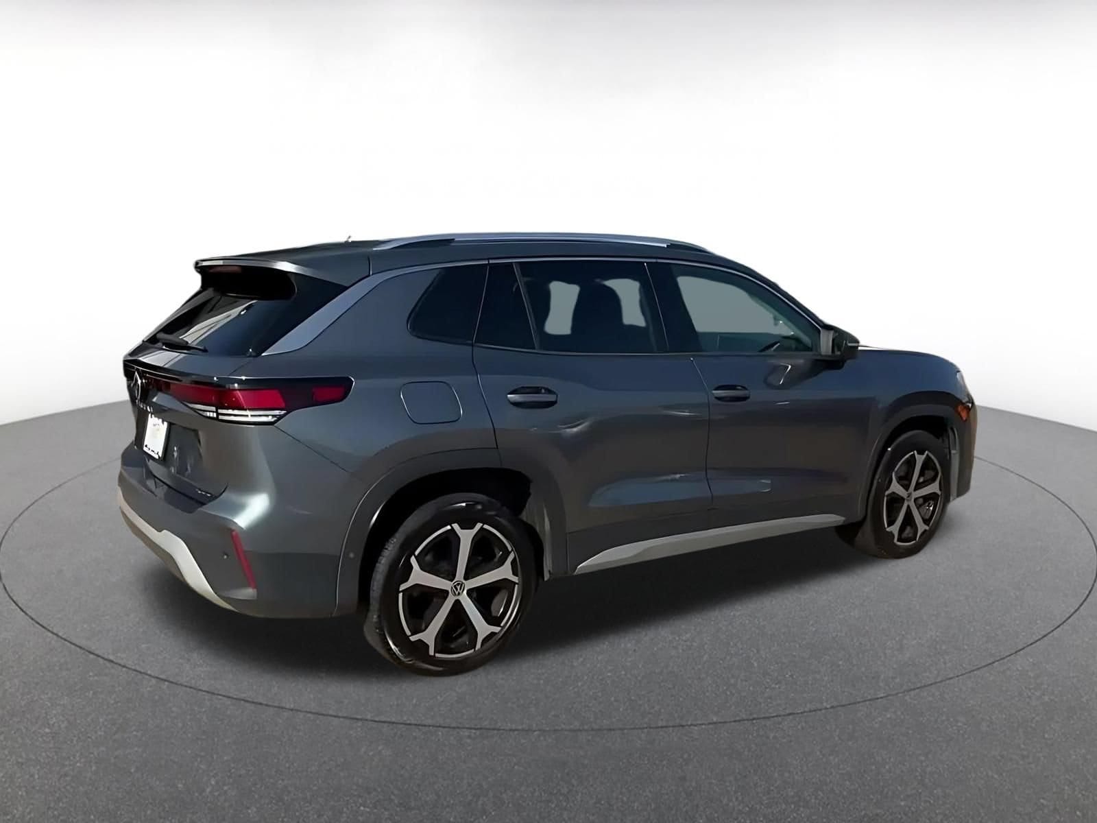 Thumbnail: 2026 Volkswagen Tiguan - 14