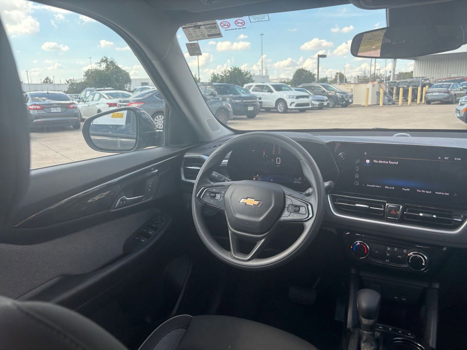 Thumbnail: 2025 Chevrolet TrailBlazer - 32