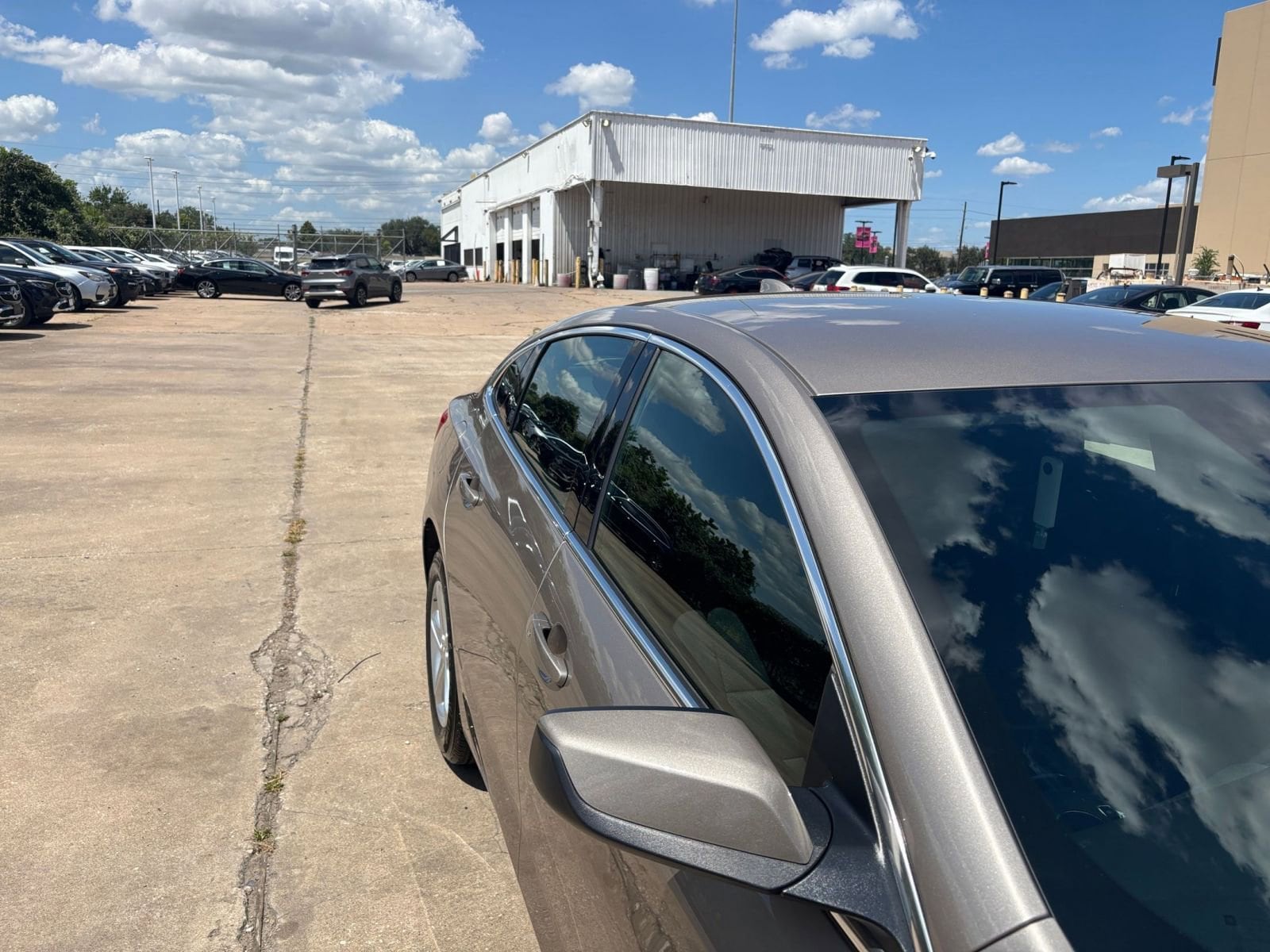 Thumbnail: 2024 Chevrolet Malibu - 16