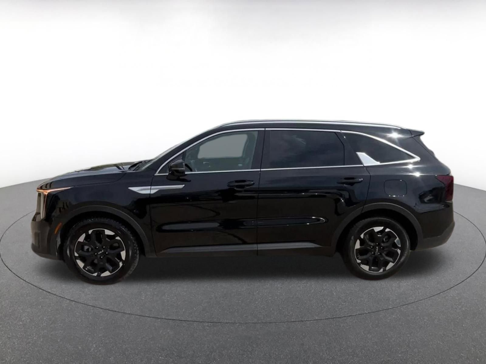 Thumbnail: 2024 Kia Sorento - 9