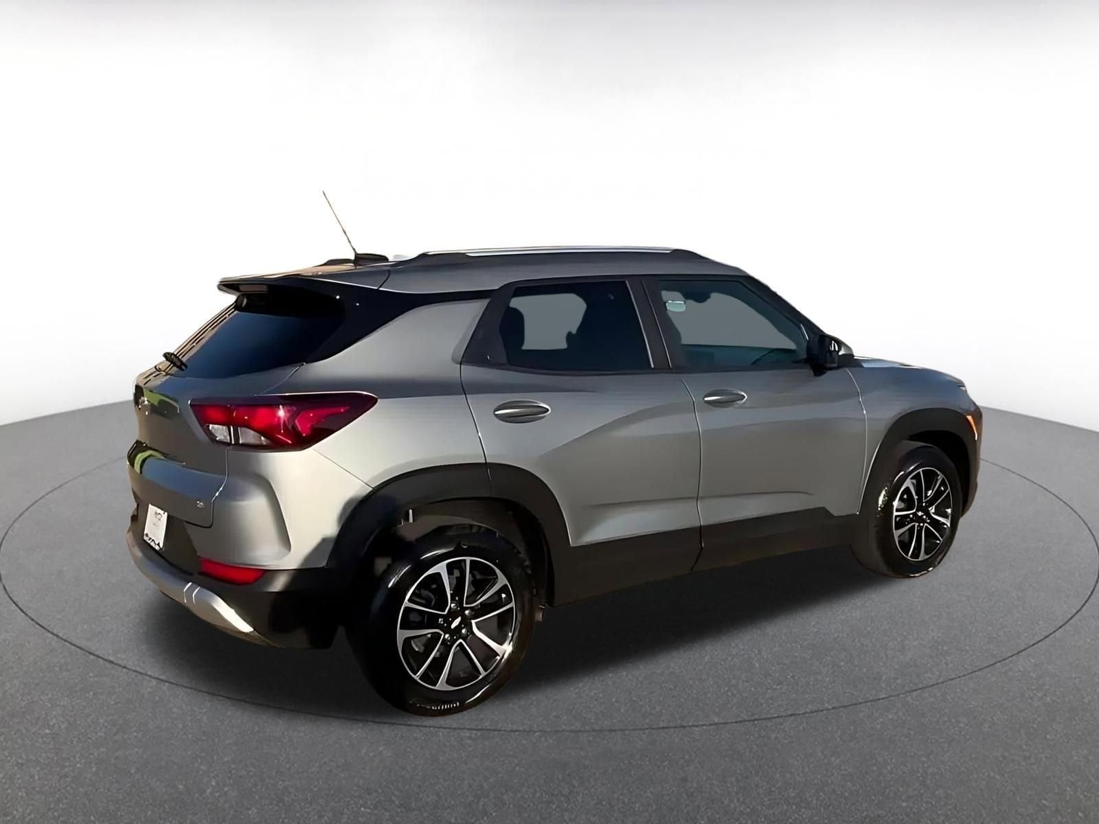 Thumbnail: 2025 Chevrolet TrailBlazer - 11