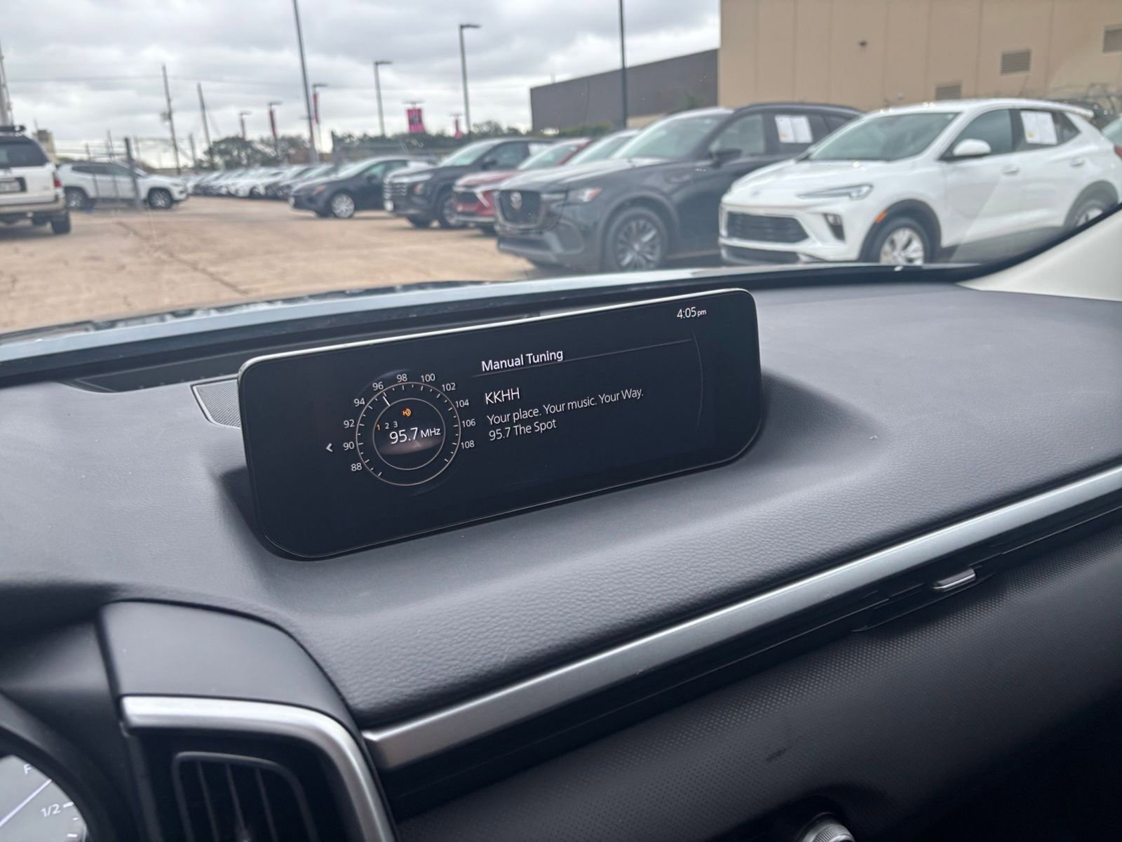 Thumbnail: 2025 Mazda CX-50 - 21