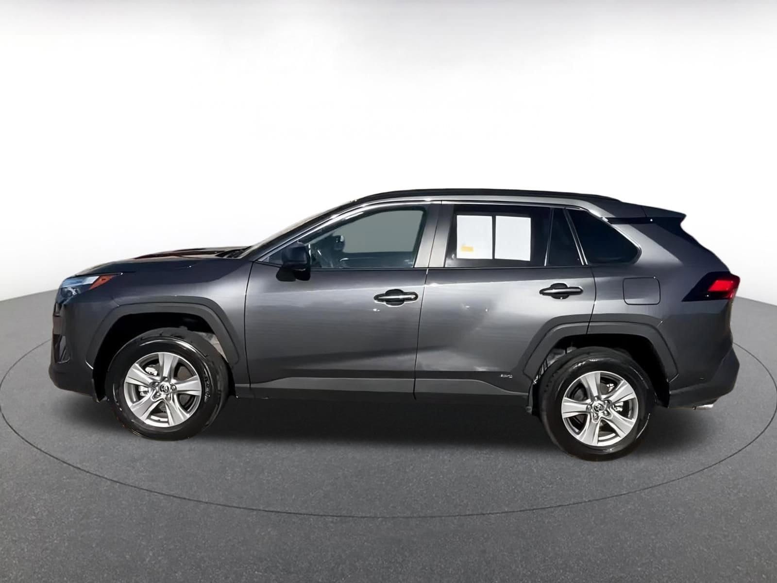 Thumbnail: 2025 Toyota RAV4 - 9