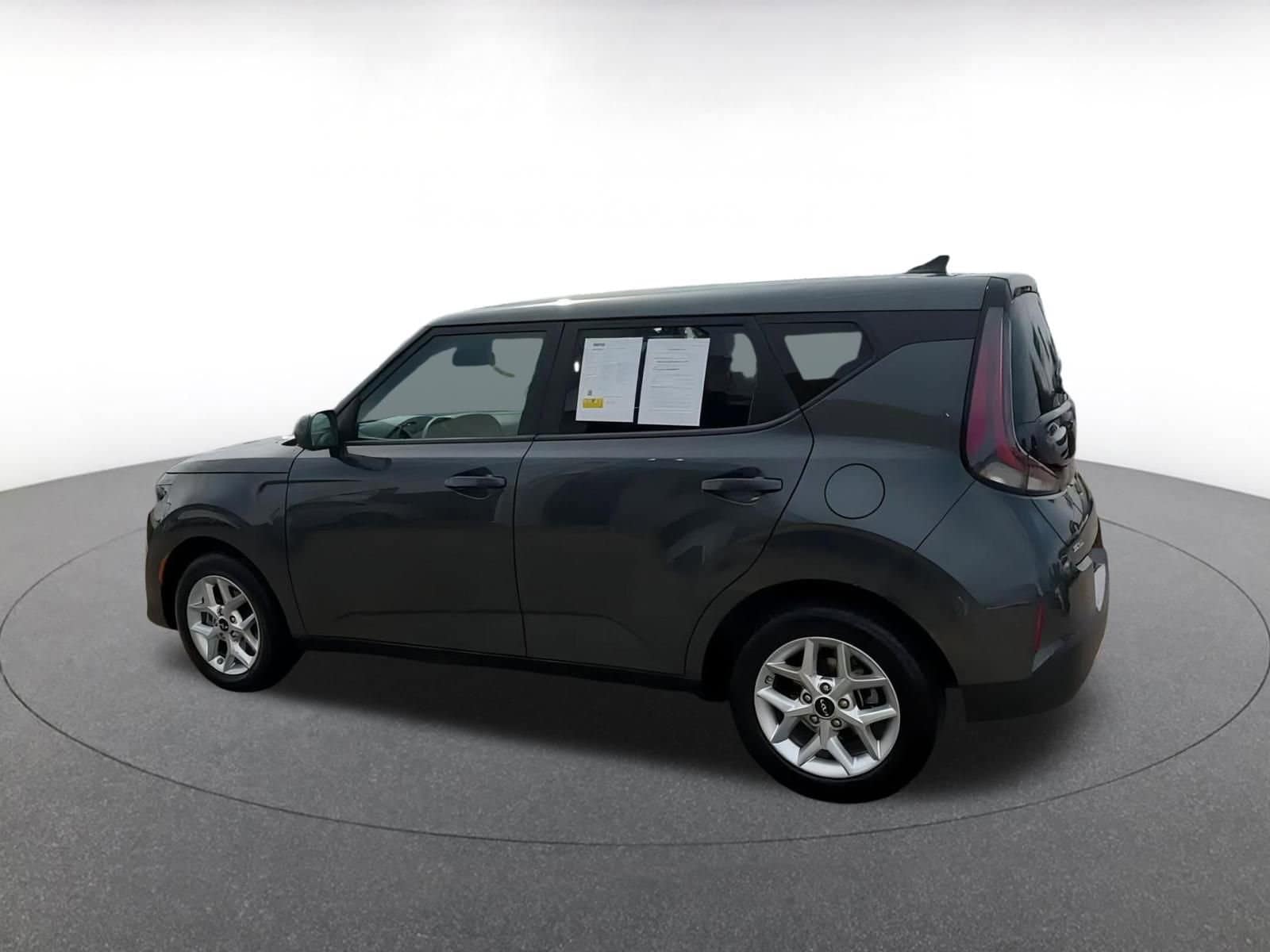 2023 Kia Soul LX 8