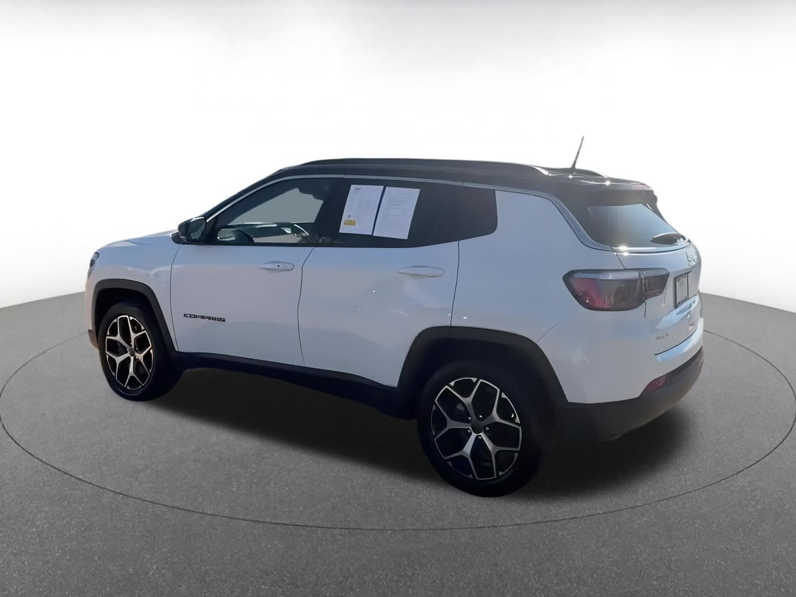 Thumbnail: 2025 Jeep Compass - 9