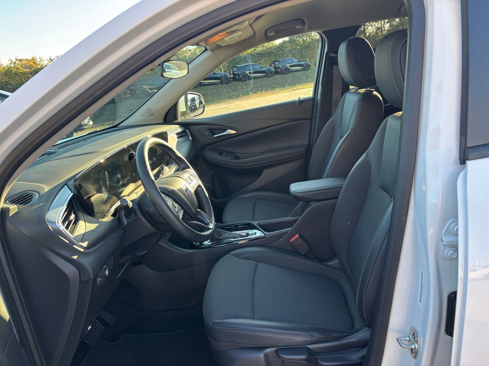 Thumbnail: 2025 Buick Encore GX - 24