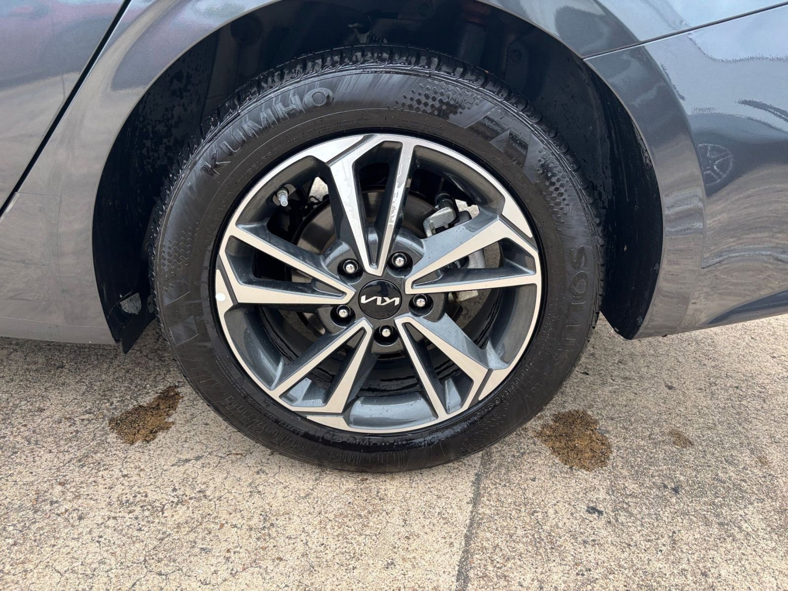 2024 Kia Forte LXS 23