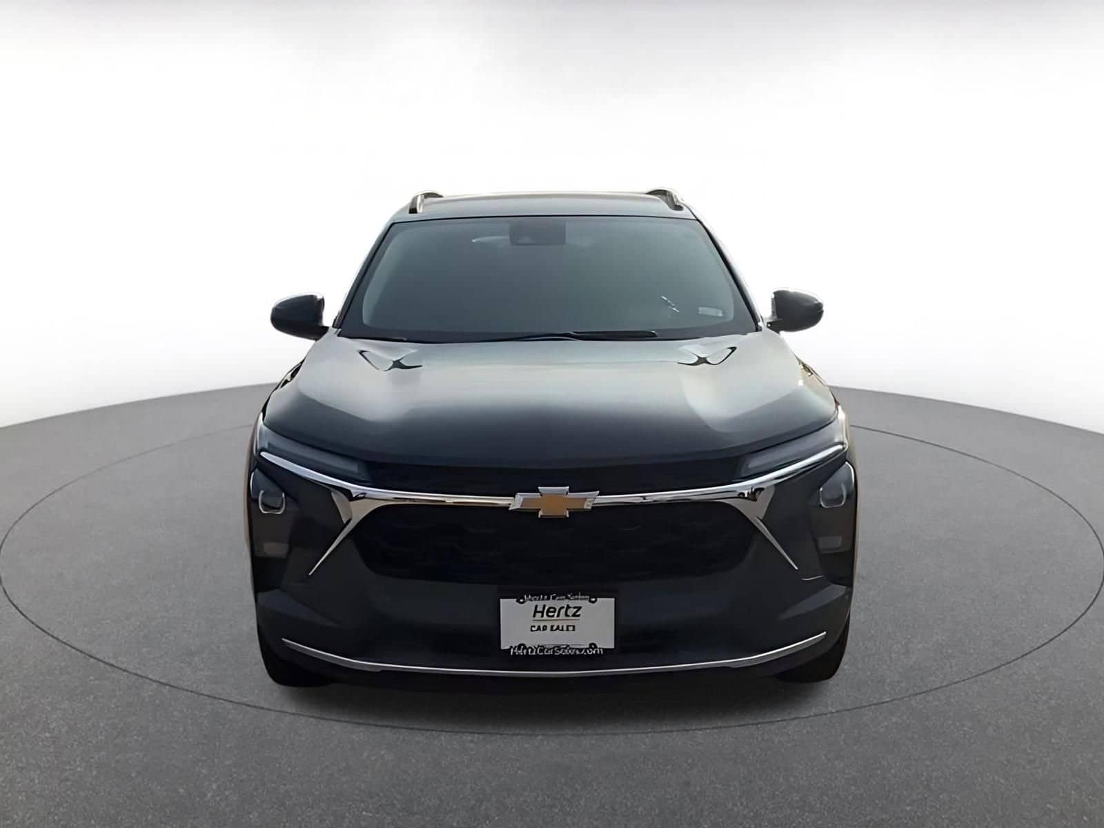 Thumbnail: 2025 Chevrolet Trax - 4