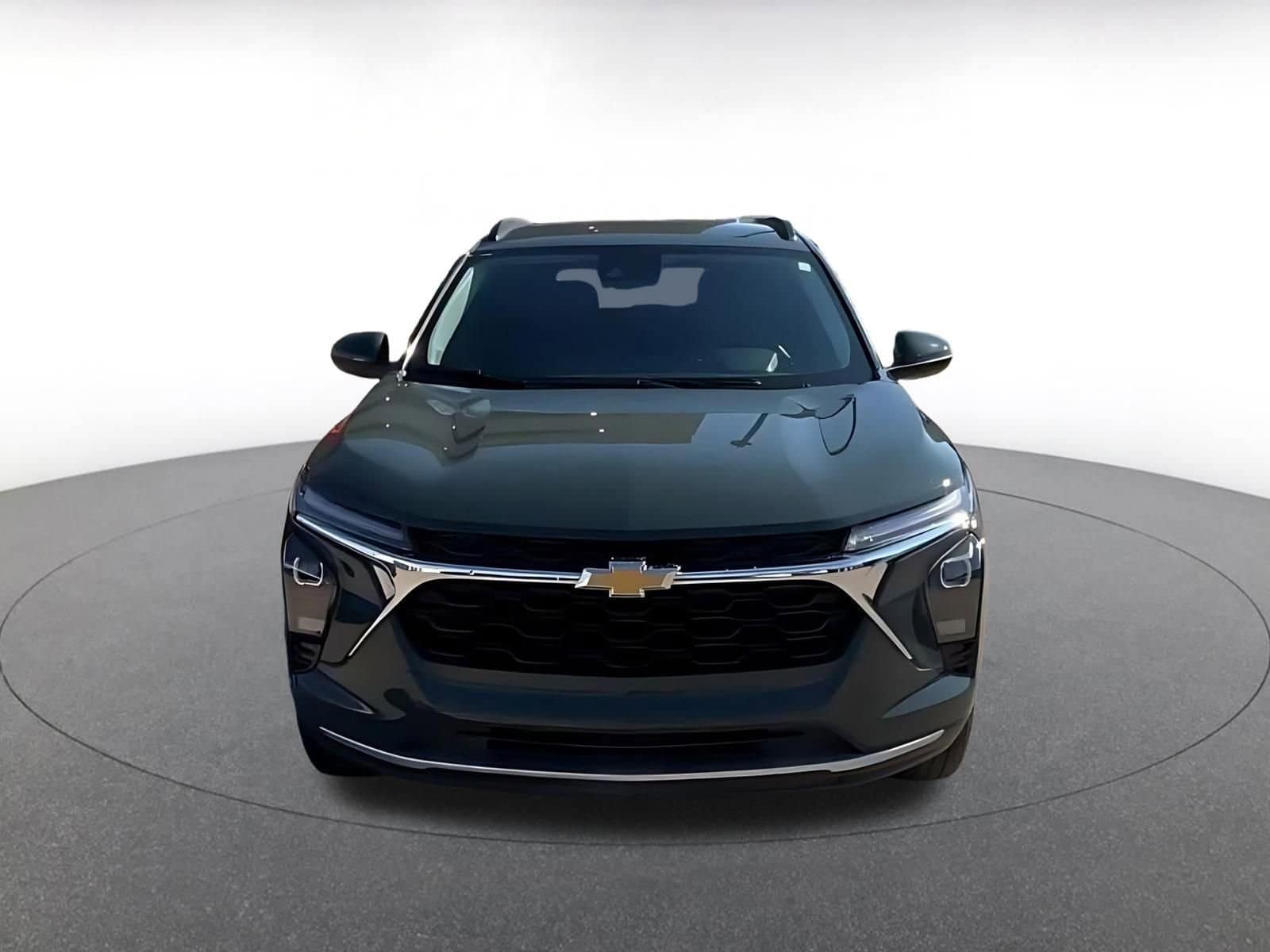 Thumbnail: 2025 Chevrolet Trax - 4