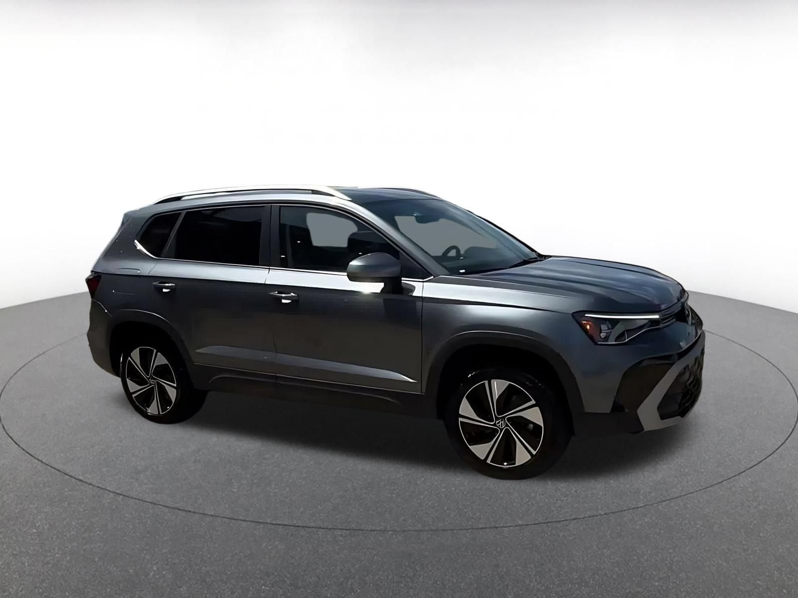 Thumbnail: 2026 Volkswagen Taos - 2