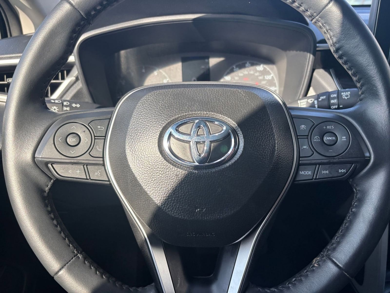 Thumbnail: 2025 Toyota Corolla Cross - 25