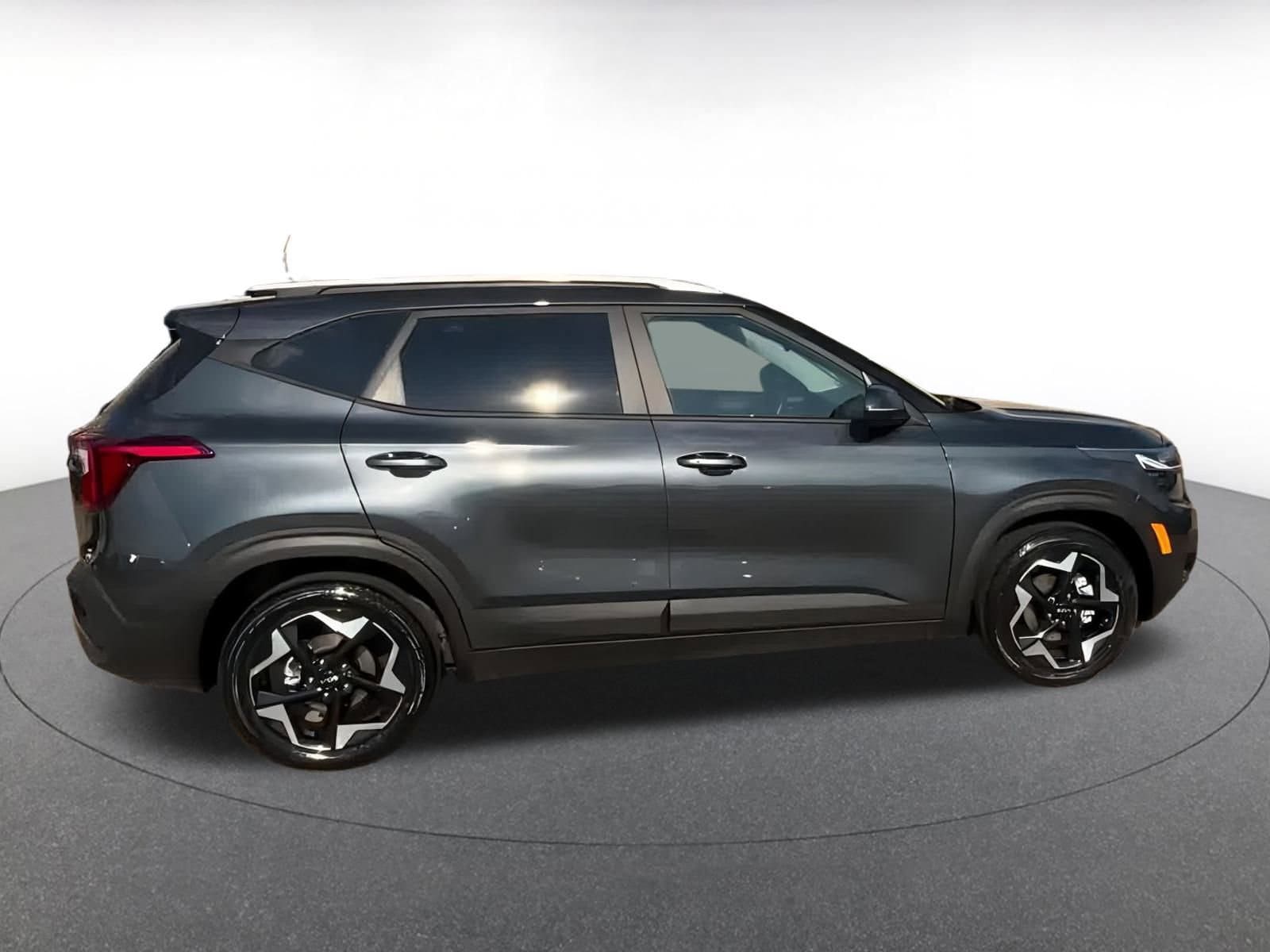 Thumbnail: 2025 Kia Seltos - 15