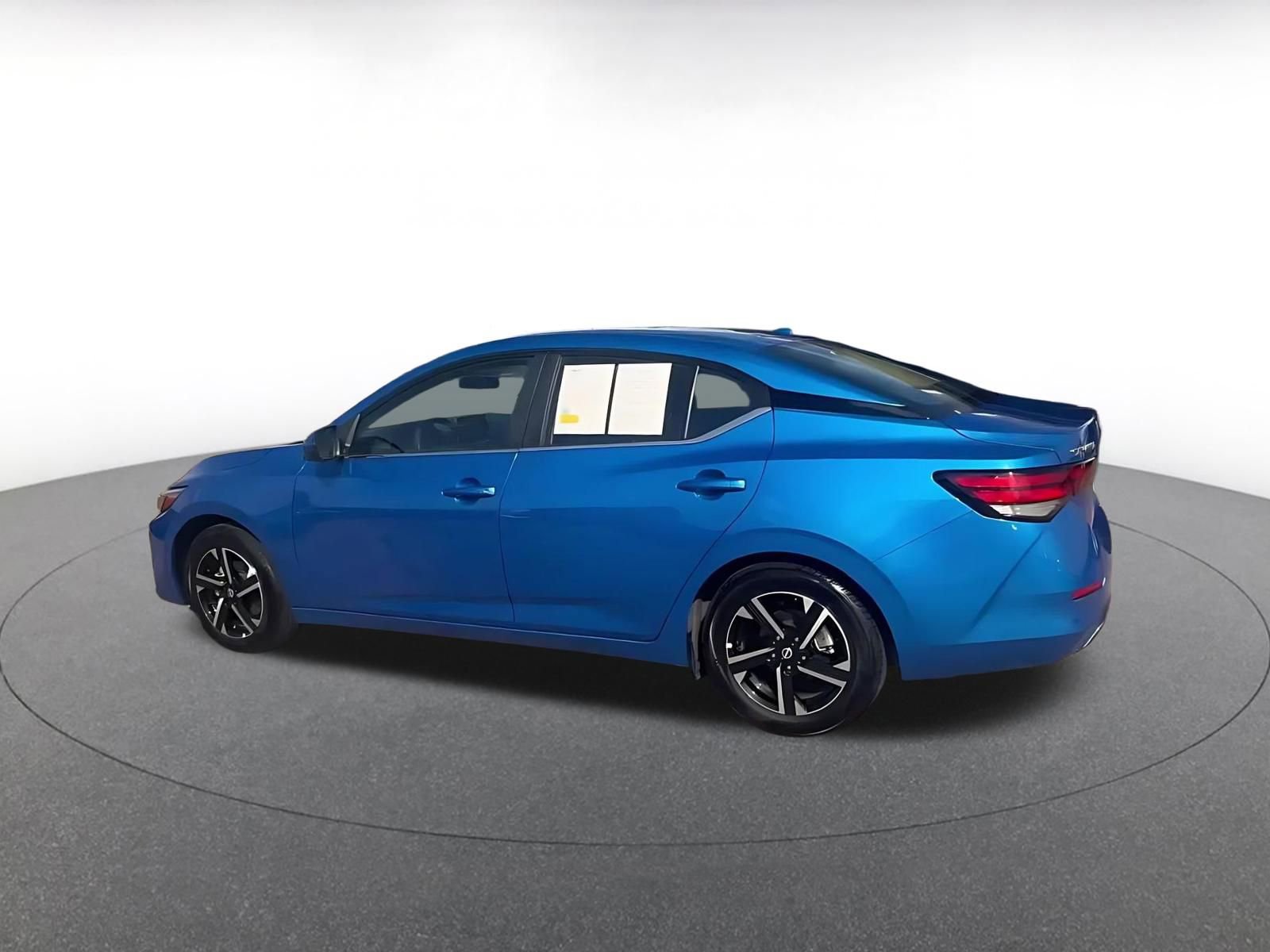 Thumbnail: 2025 Nissan Sentra - 10