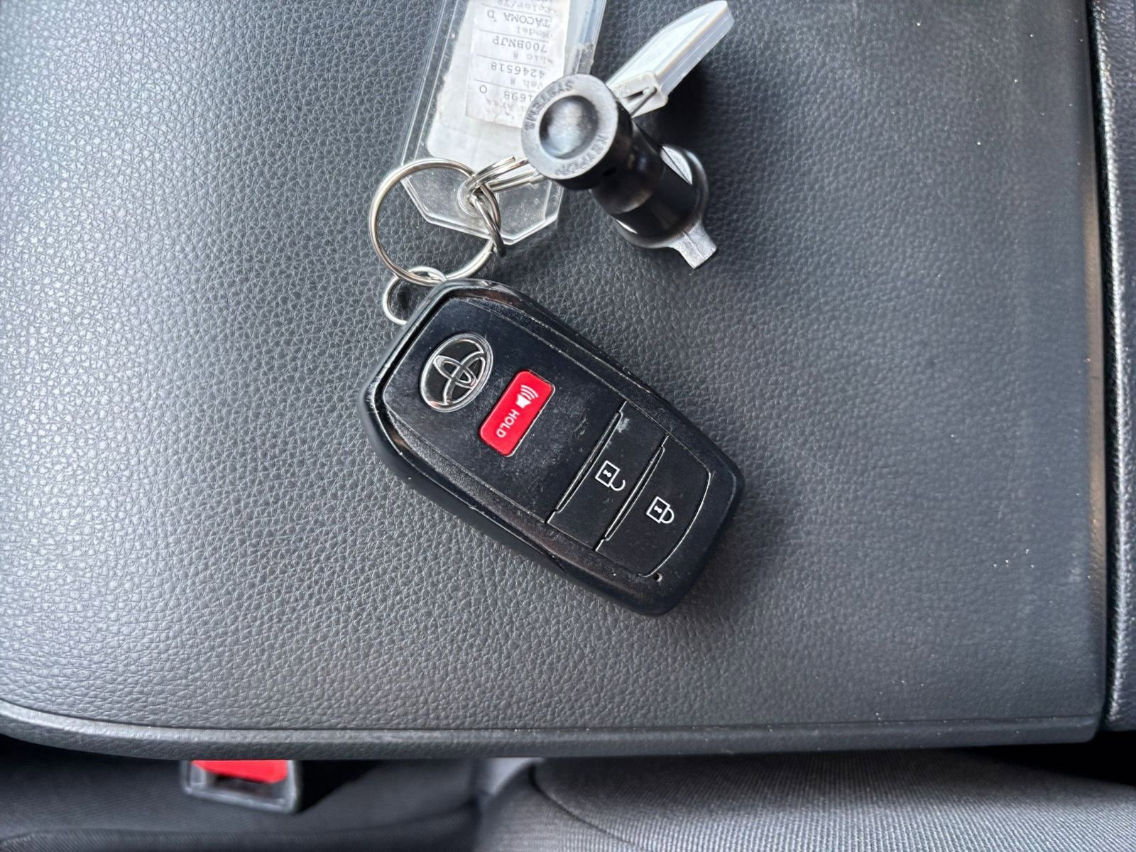 Thumbnail: 2024 Toyota Tacoma - 21