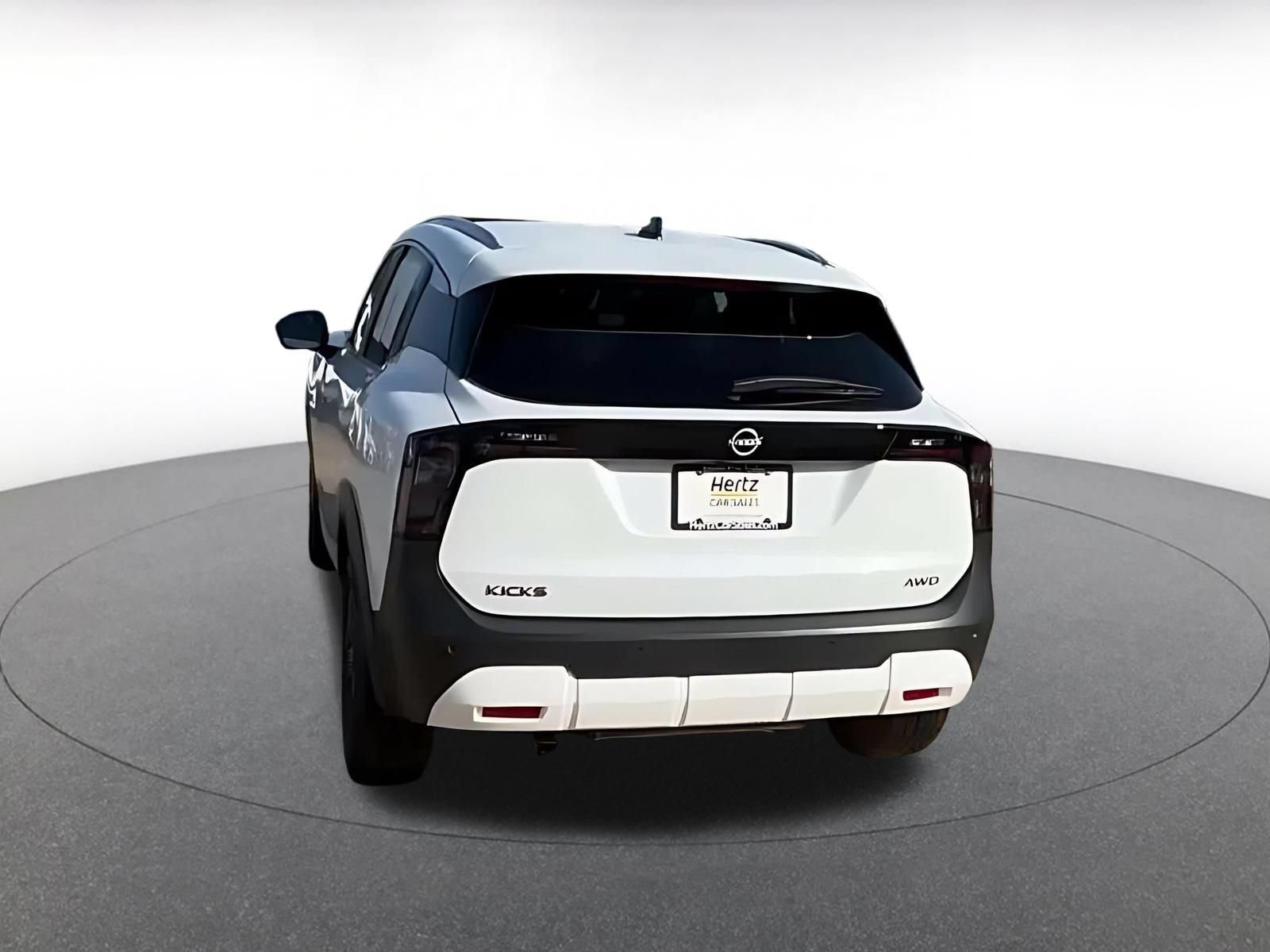 Thumbnail: 2026 Nissan Kicks - 14