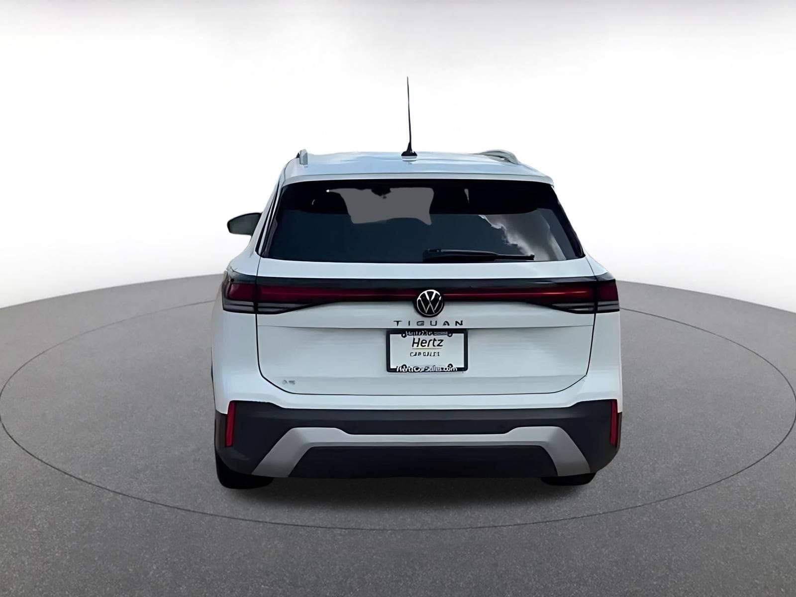 Thumbnail: 2026 Volkswagen Tiguan - 12