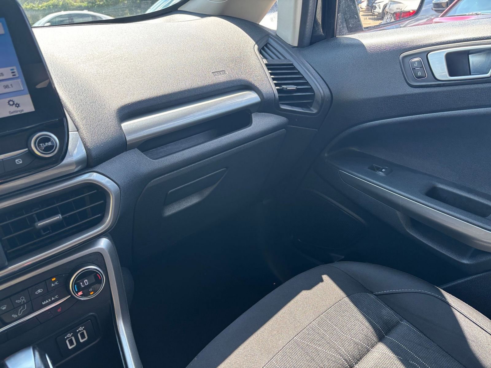 Thumbnail: 2018 Ford EcoSport - 34