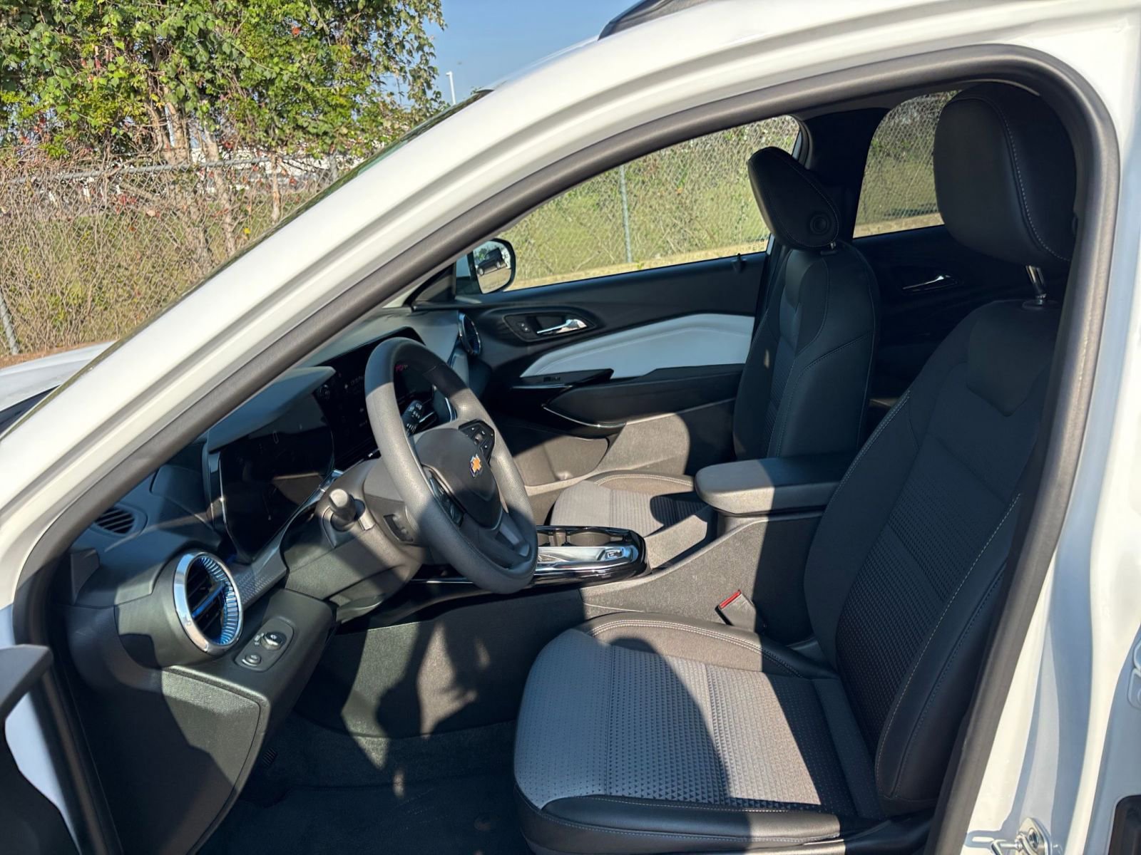 Thumbnail: 2025 Chevrolet Trax - 24