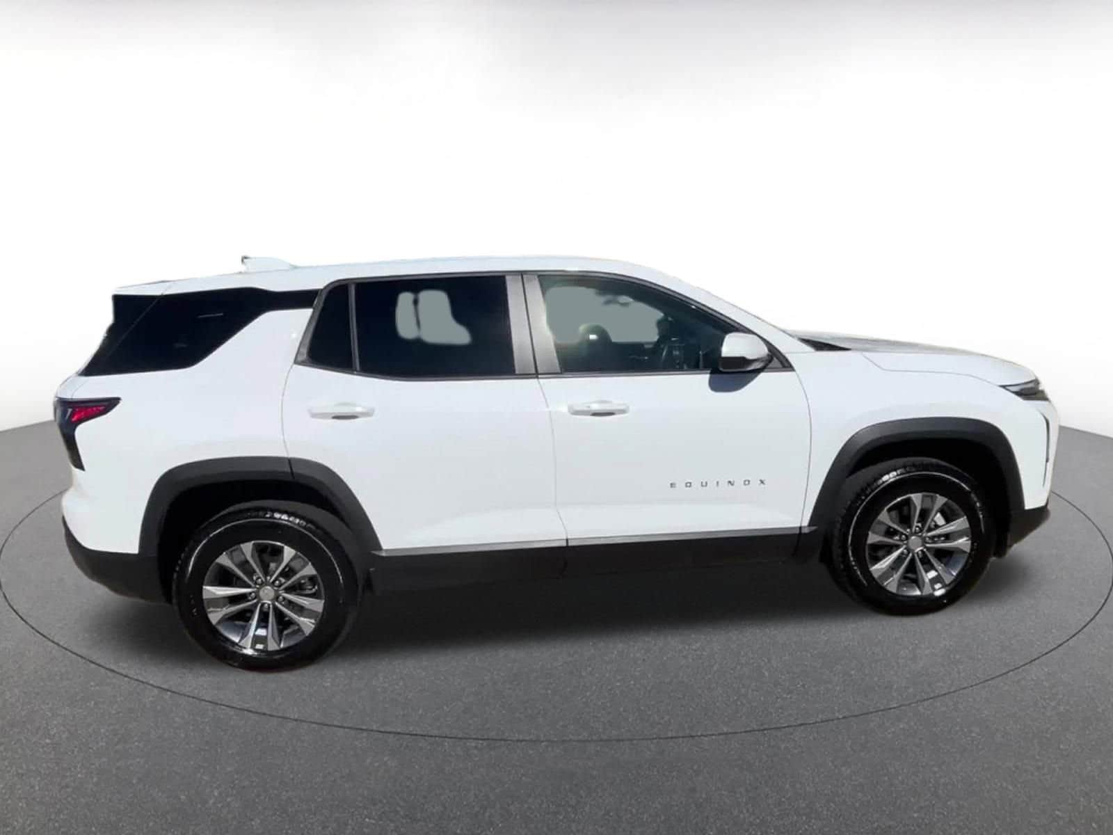 Thumbnail: 2025 Chevrolet Equinox - 16