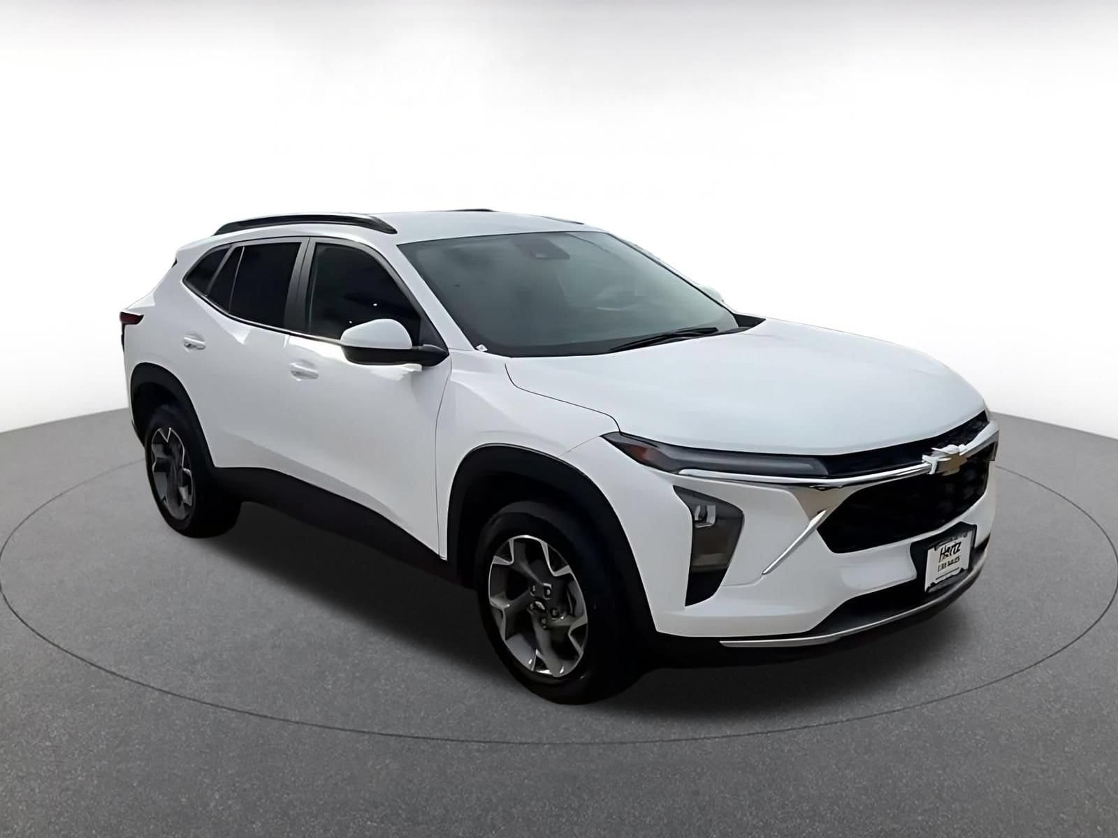Thumbnail: 2025 Chevrolet Trax - 2