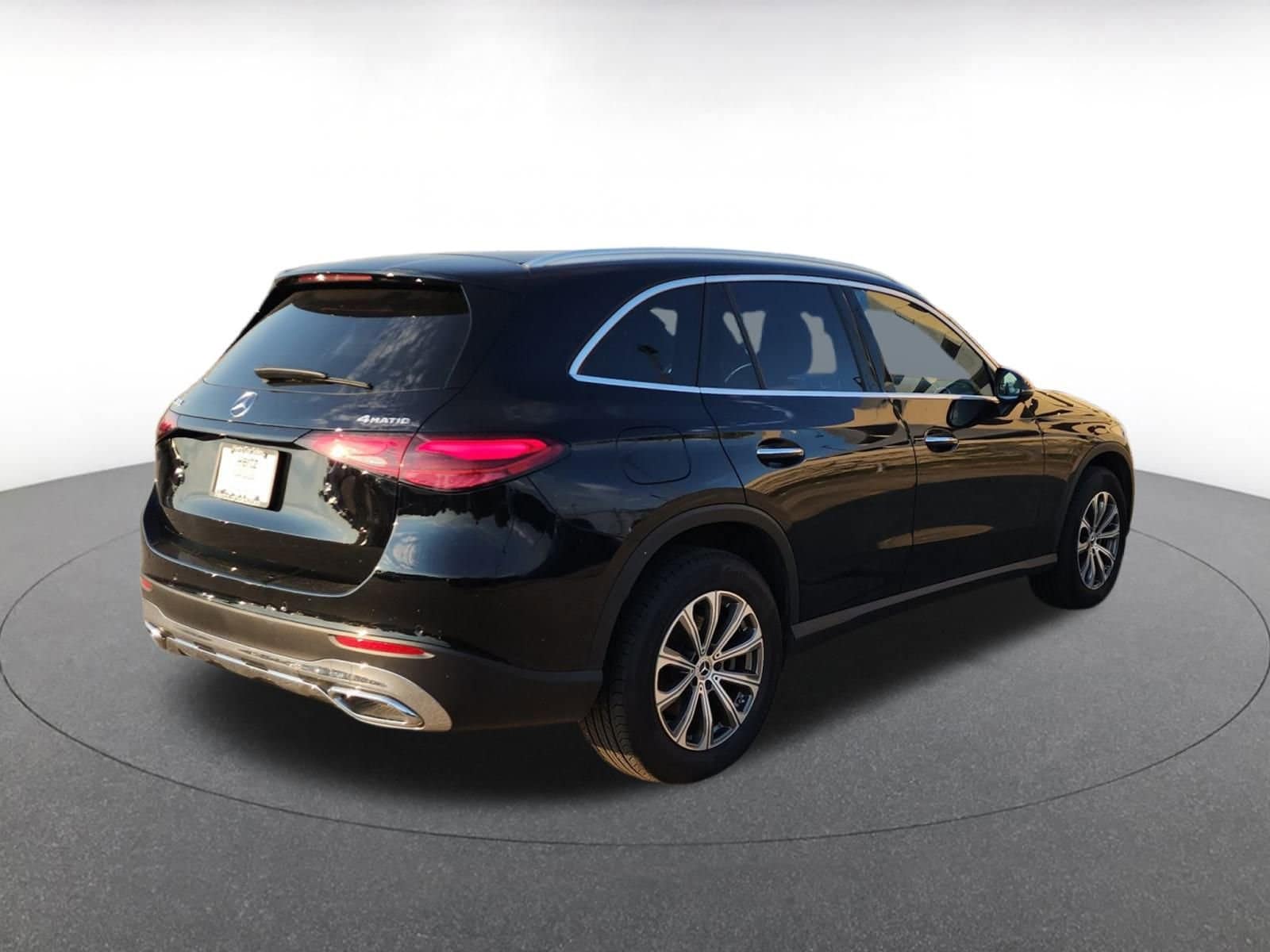 Thumbnail: 2024 Mercedes-Benz GLC - 9
