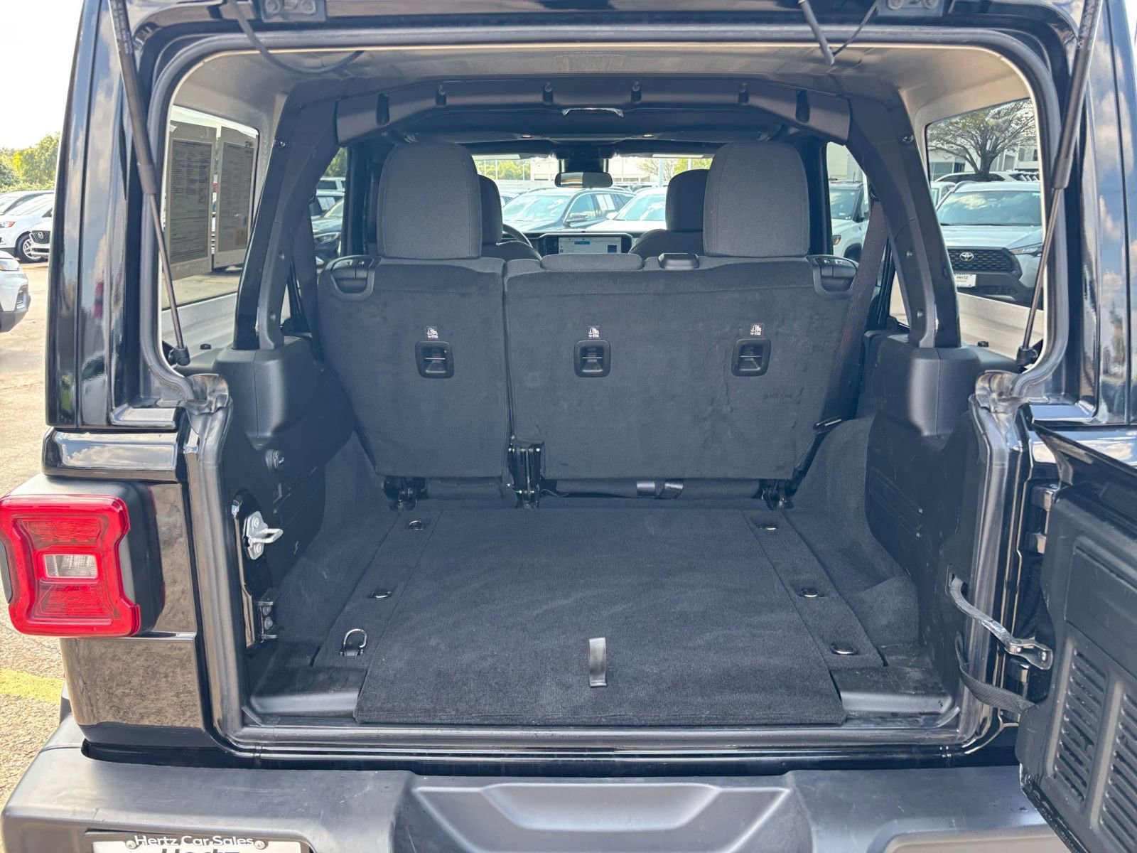 Thumbnail: 2025 Jeep Wrangler - 29