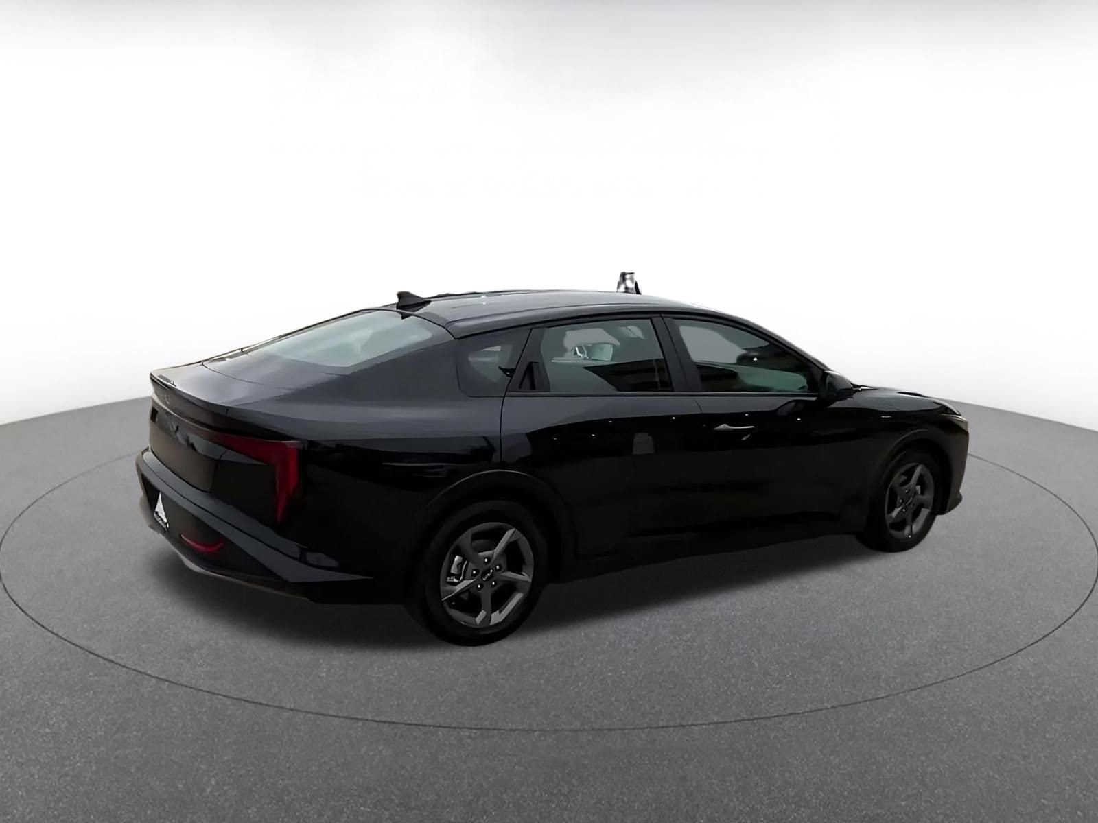 Thumbnail: 2025 Kia K4 - 11